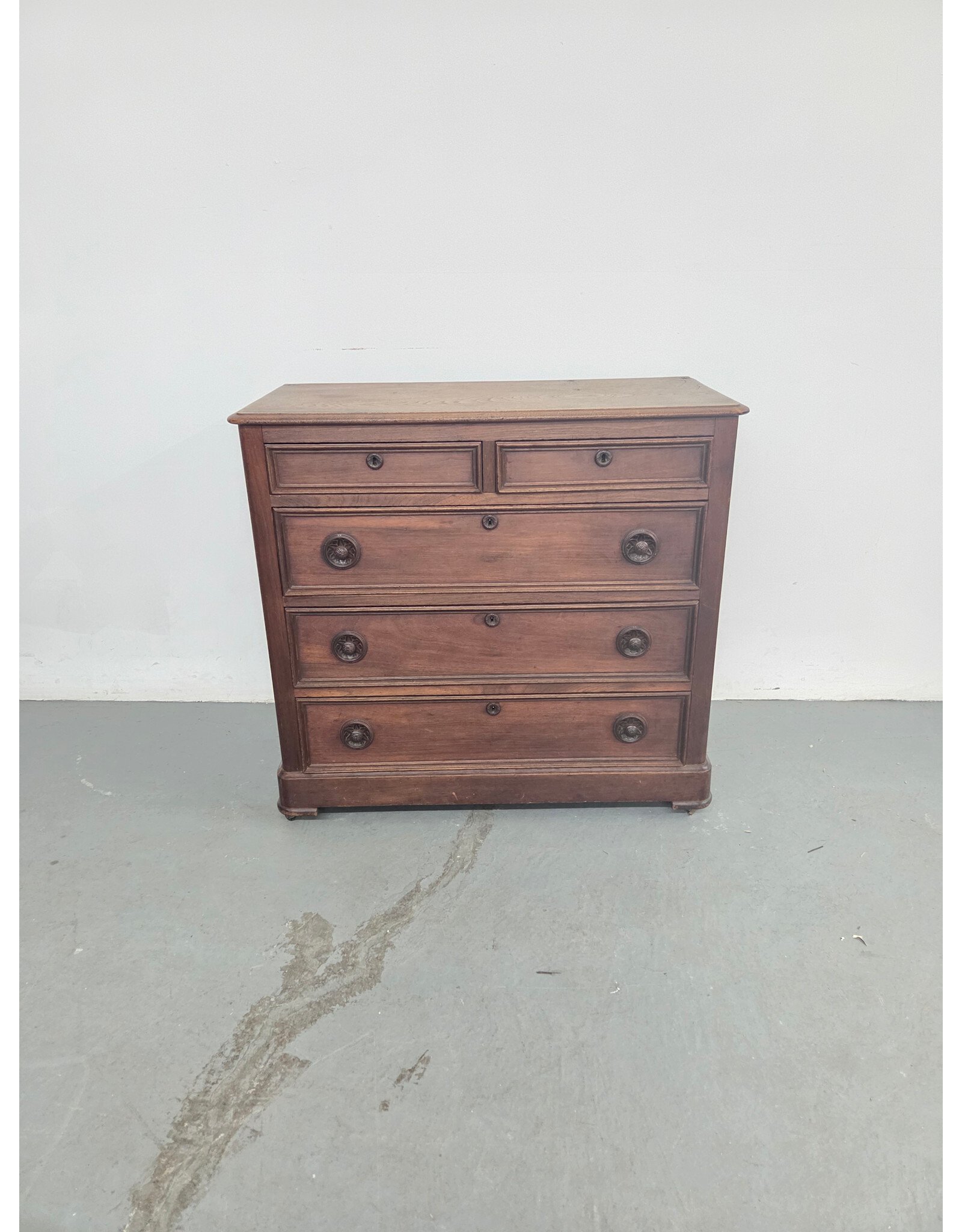 Victorian Walnut Chest of Drawers