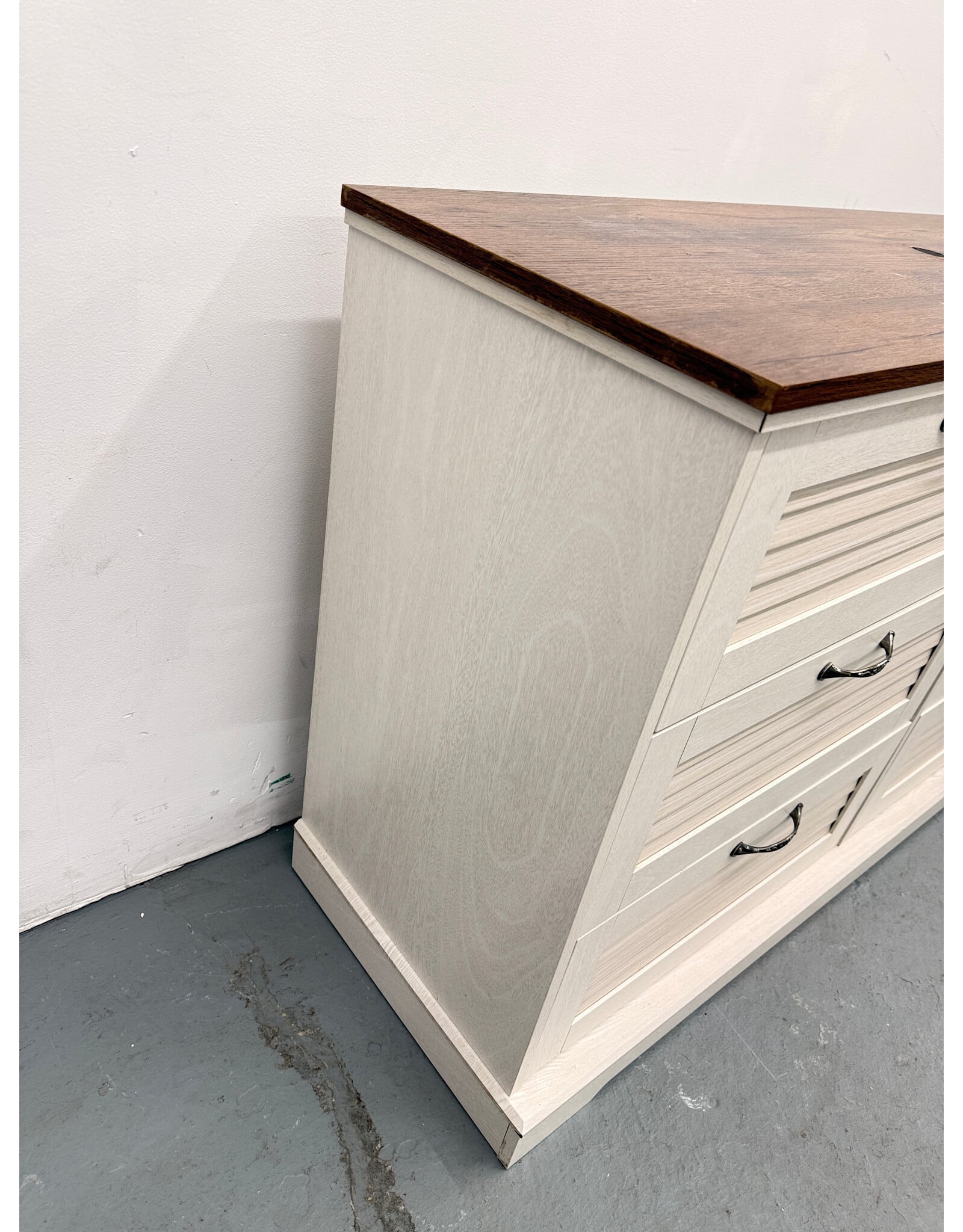 Modern 6-Drawer Wood Farmhouse Chest of Drawers