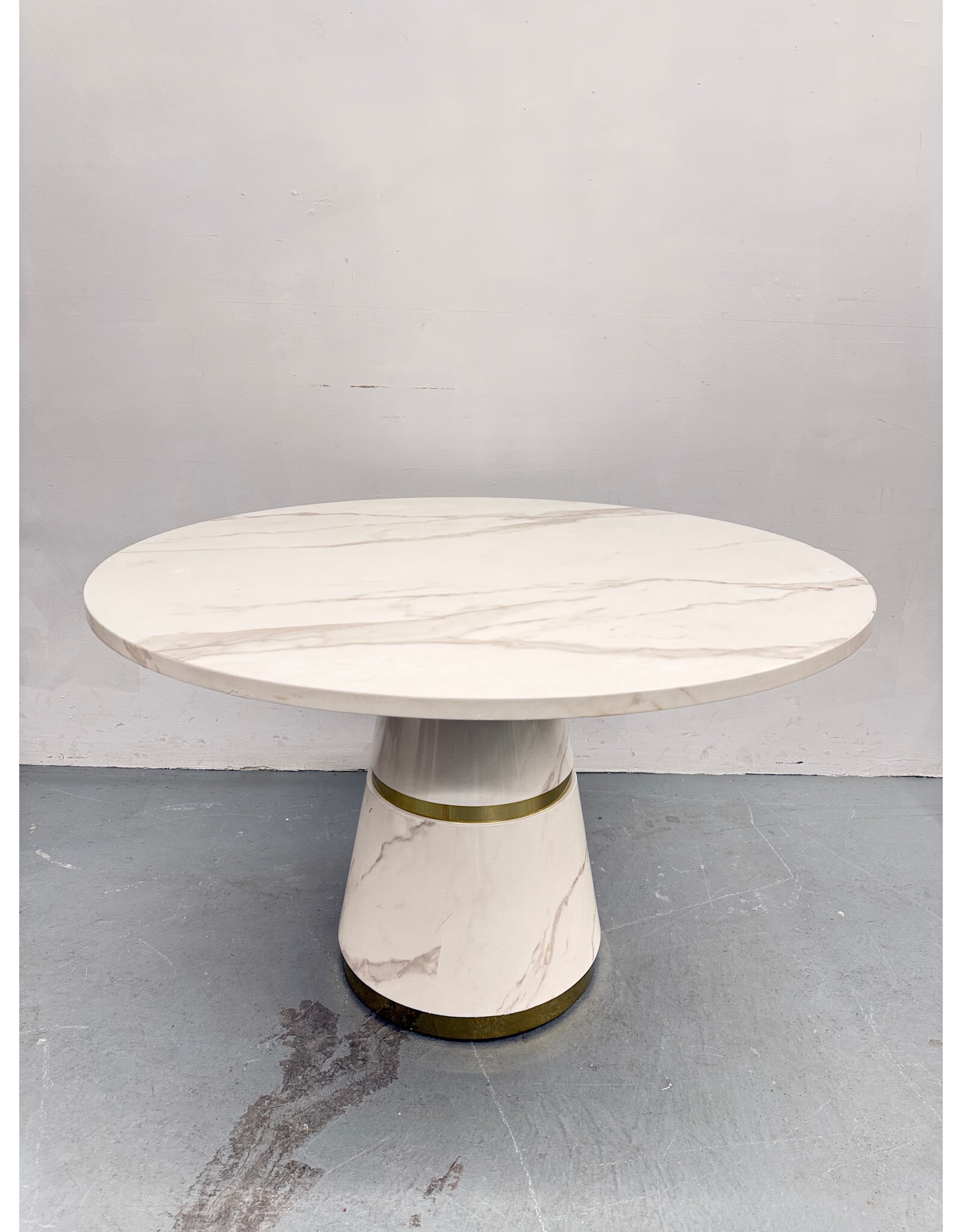 White Faux Marble & Pedestal Base Round Dining Table