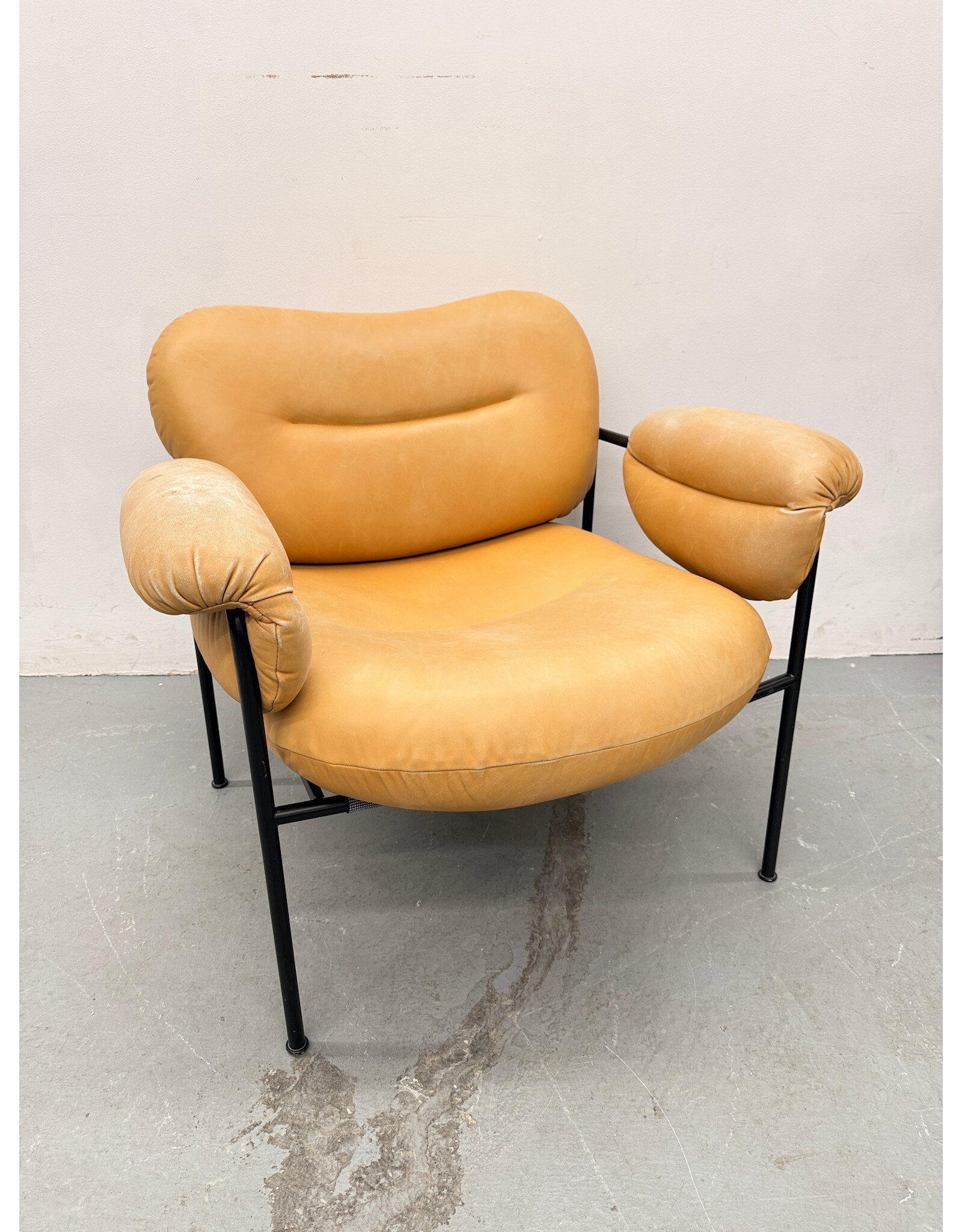 Bollo Lounge Chair by Fogia in Light Cognac Leather