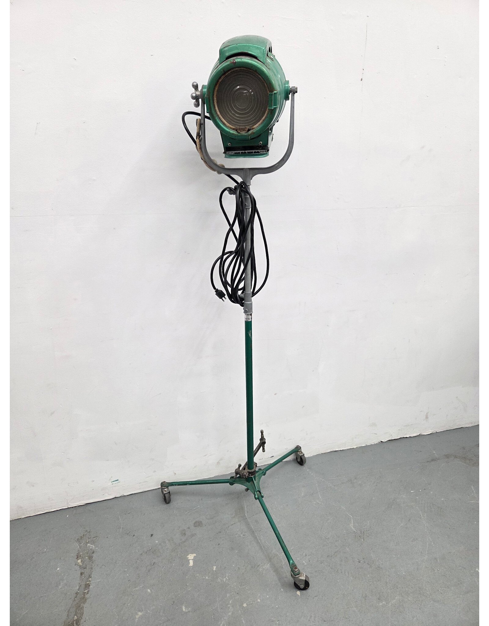 1950's Bardwell & McCallister Green Baby Spotlight