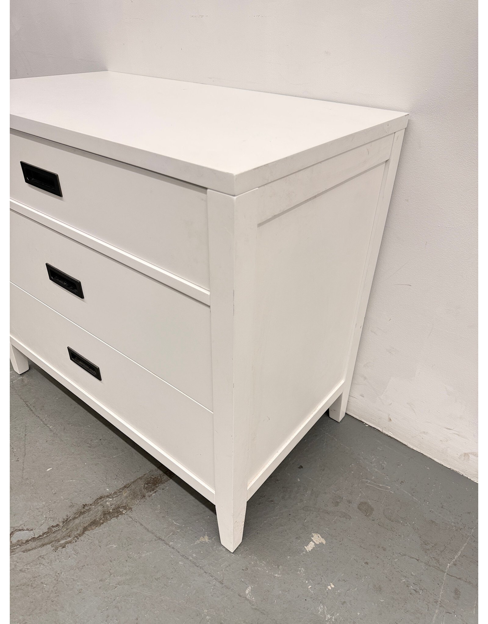 Annabelle 3-Drawer Bedside Nightstand
