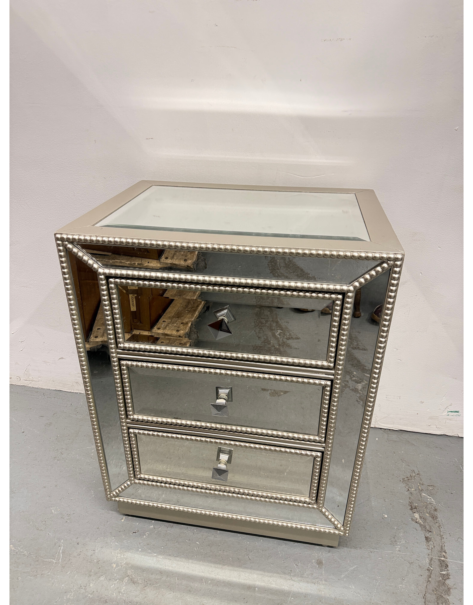 Silver Mirrored 3-Drawer Dresser
