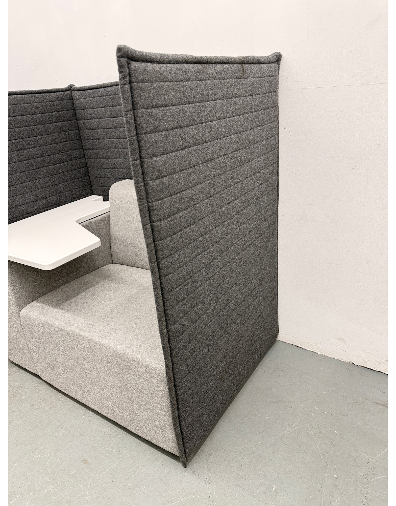 Modern Work Booth or Pod