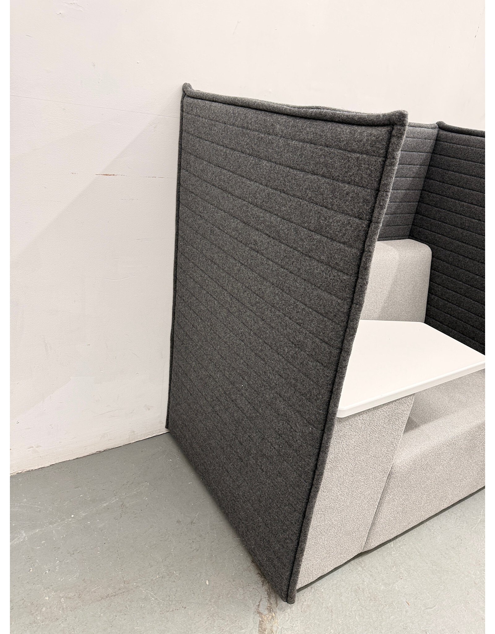 Modern Work Booth or Pod