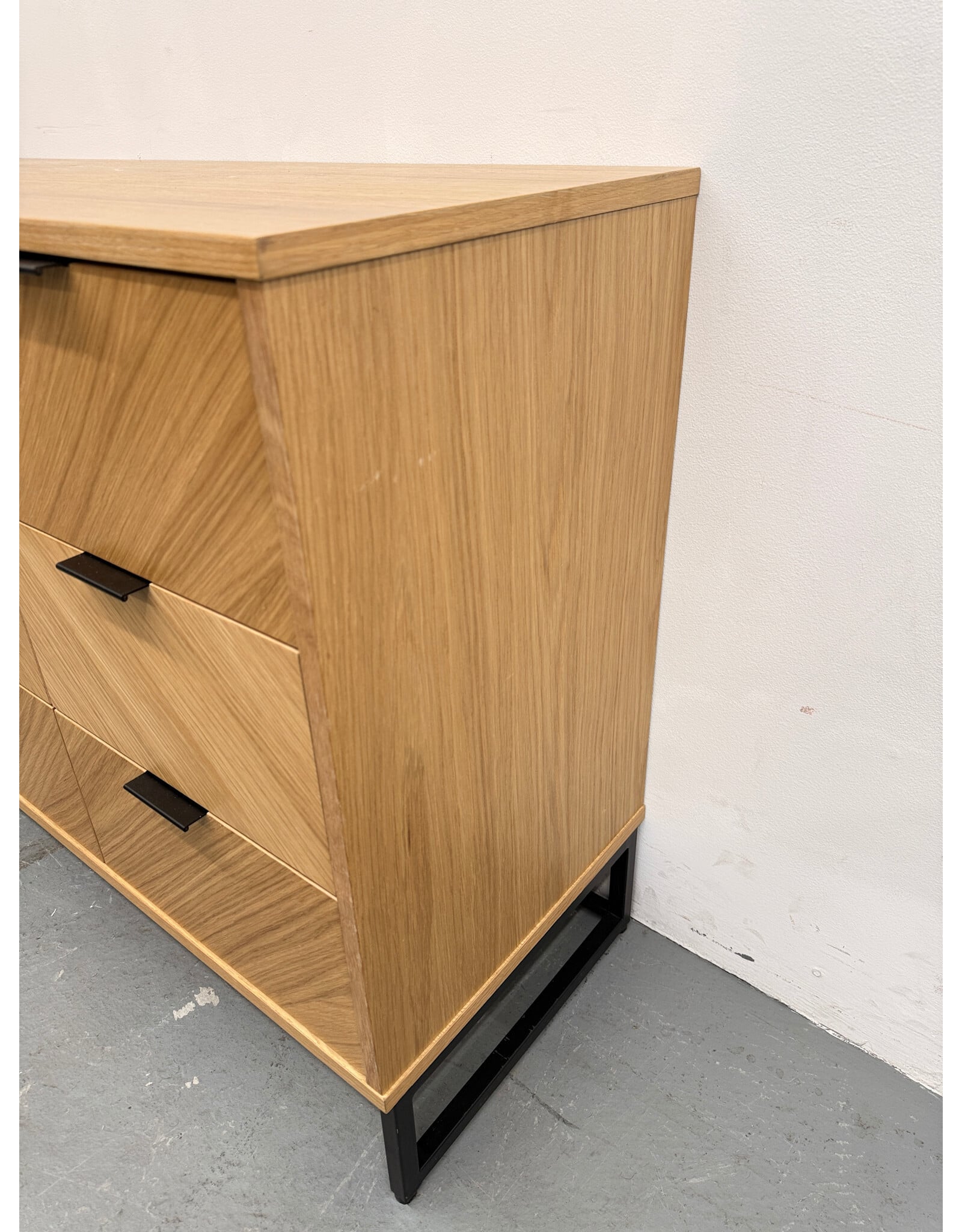 Modern 6-Drawer Wood Dresser with Metal Base