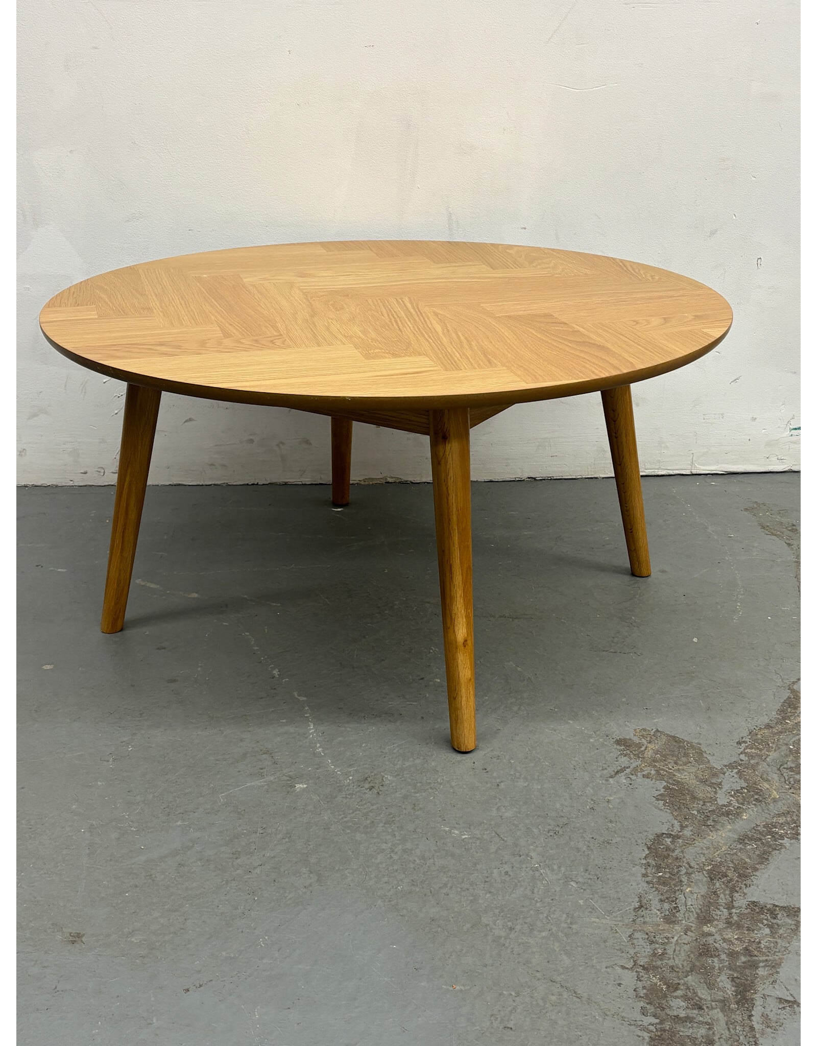 Round Oak Coffee Table