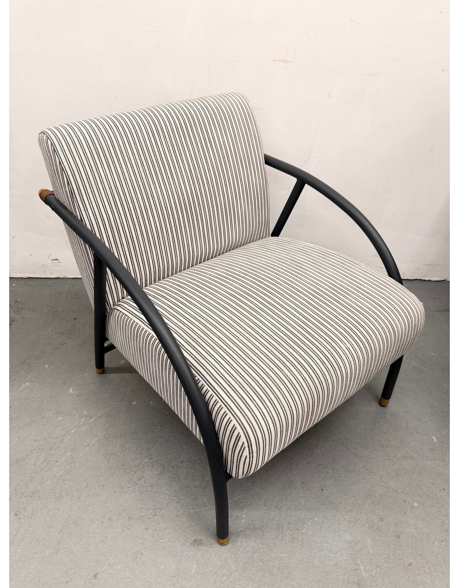 Modern Time Lounge Armchair
