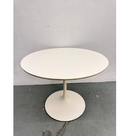 Mid-Century Modern Style Tulip Dining Table