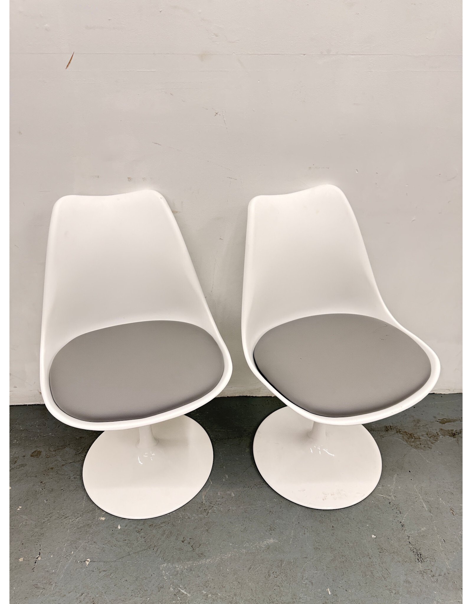 Mid-Century Modern Style Tulip Side Chair