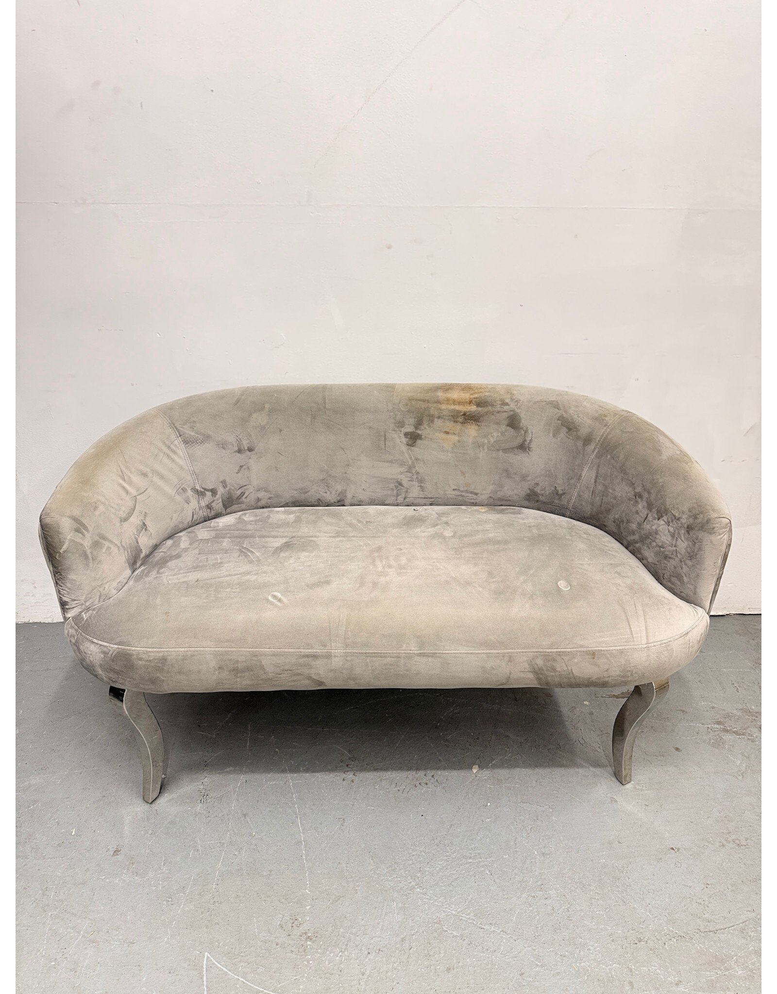 Adina Grey Velvet Loveseat