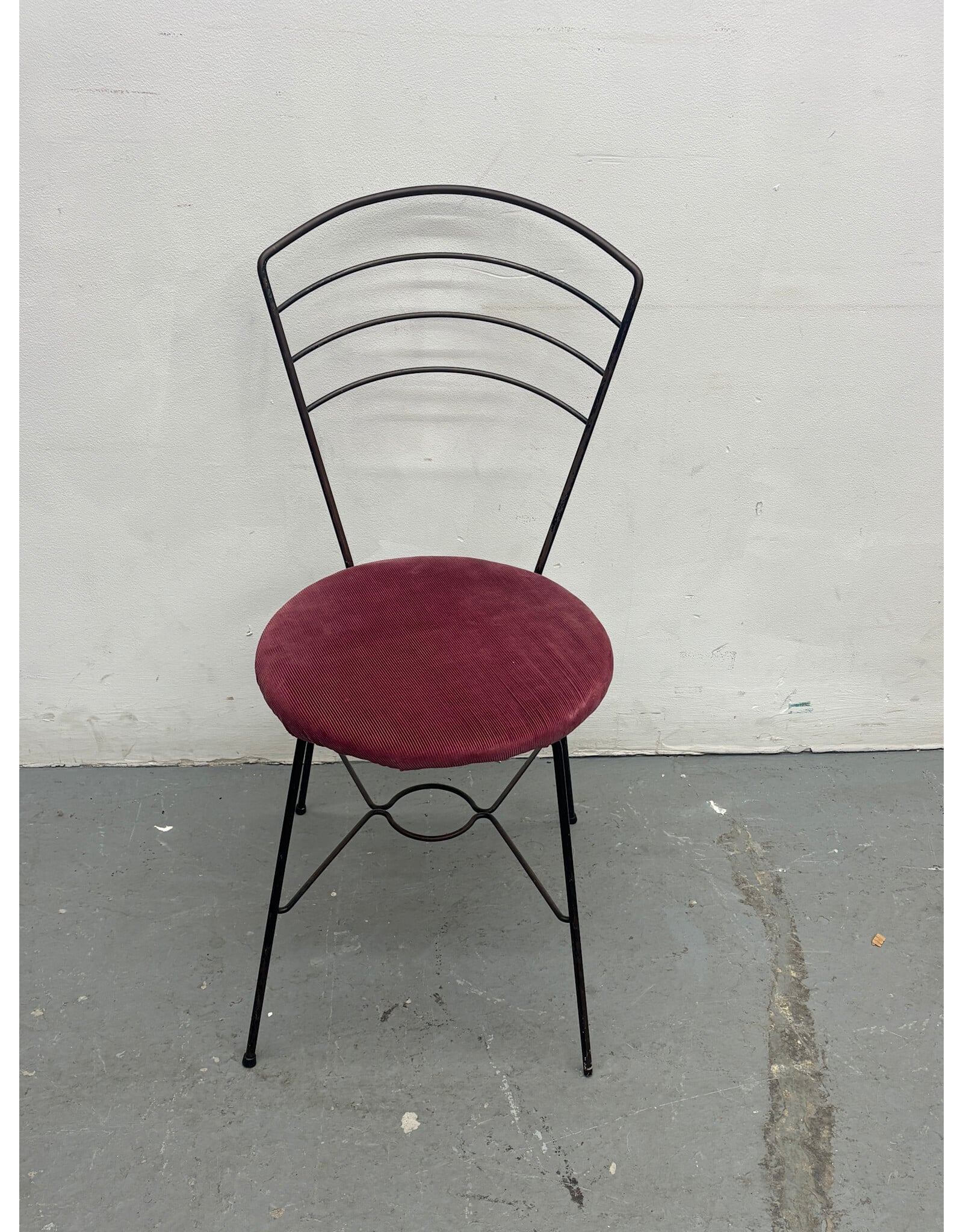 Vintage Wire Round Pink Chair