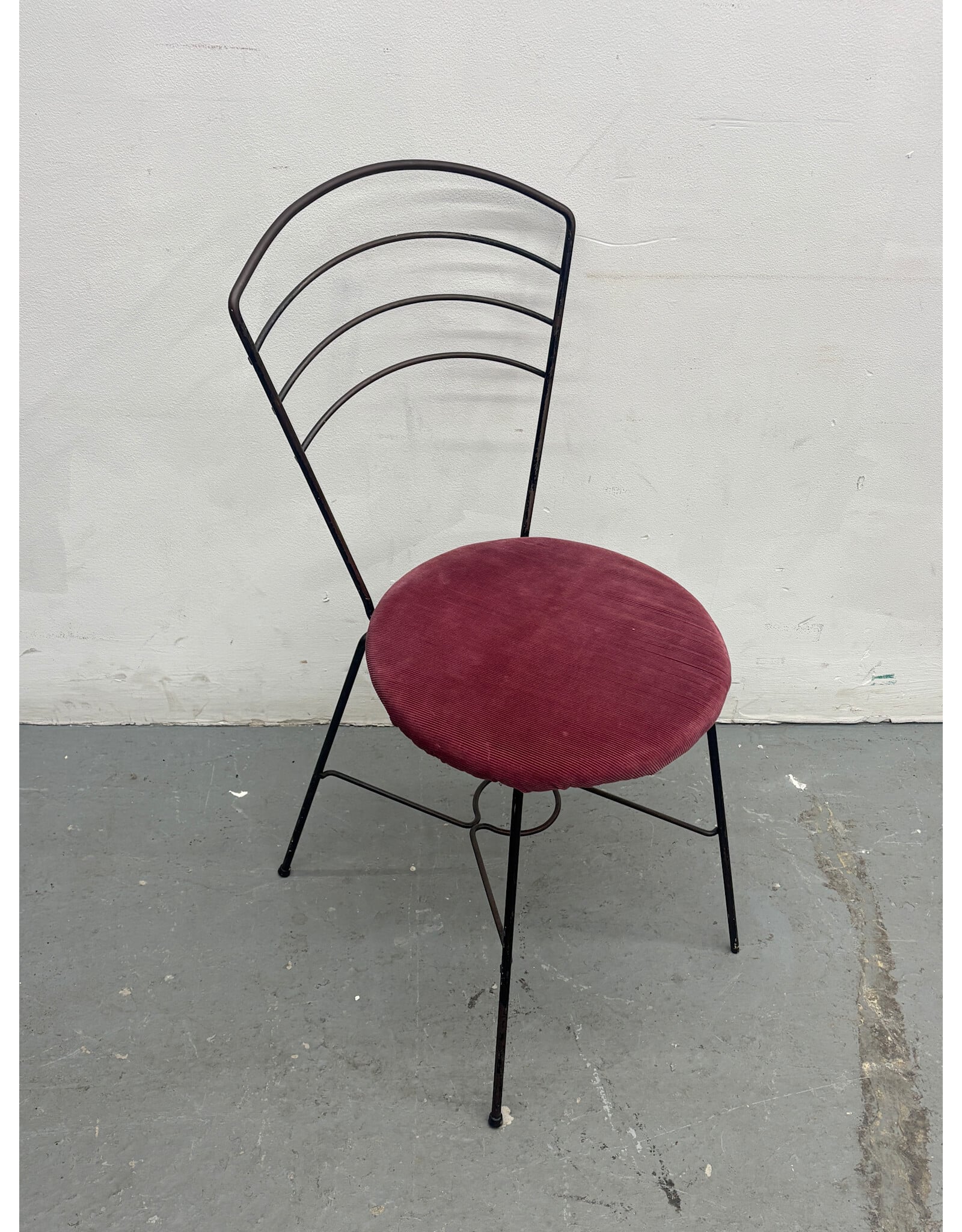 Vintage Wire Round Pink Chair