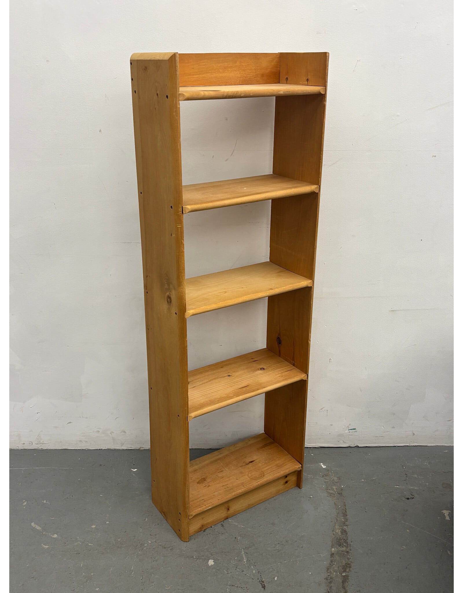 Freestanding Wooden Bookshelf