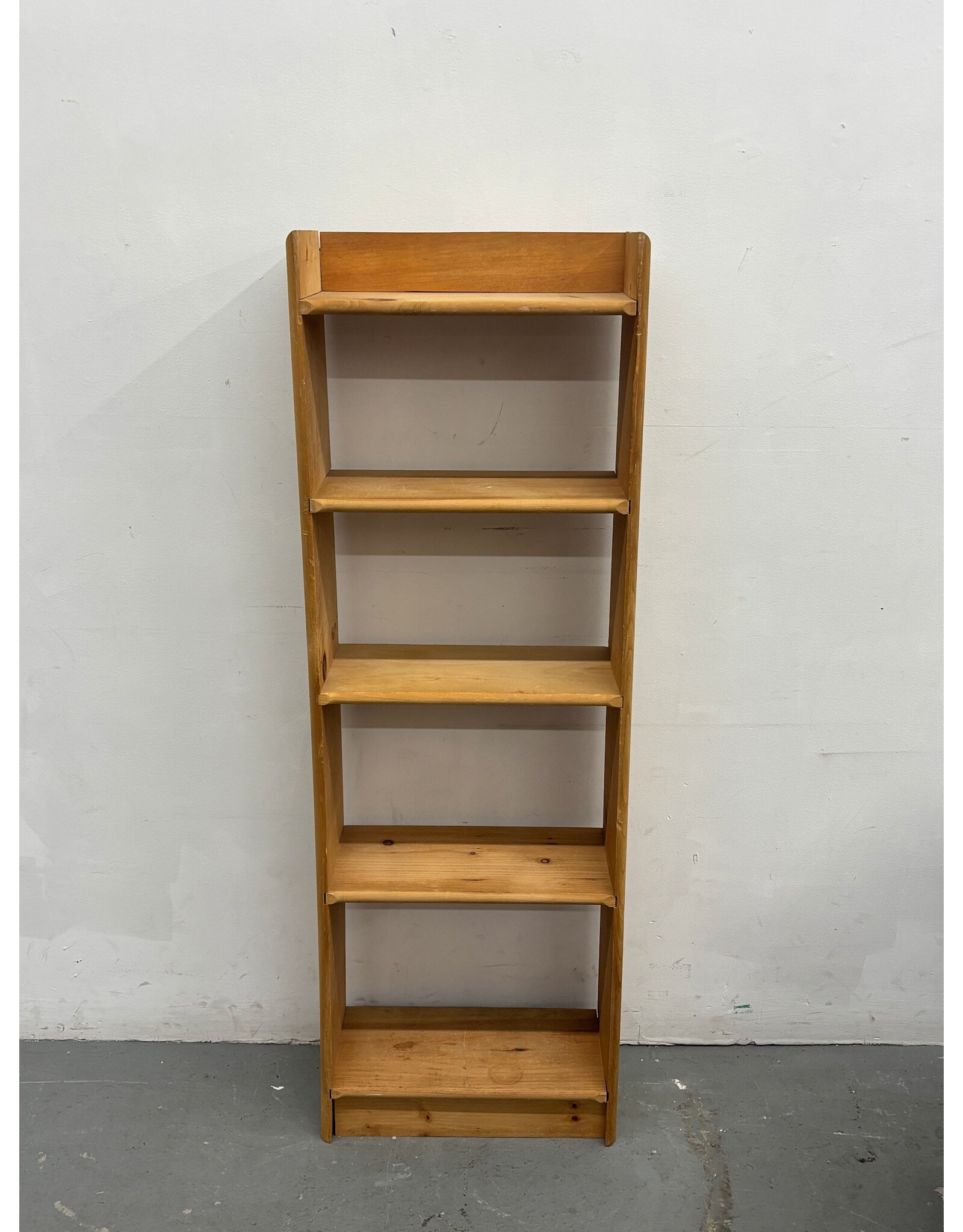 Freestanding Wooden Bookshelf