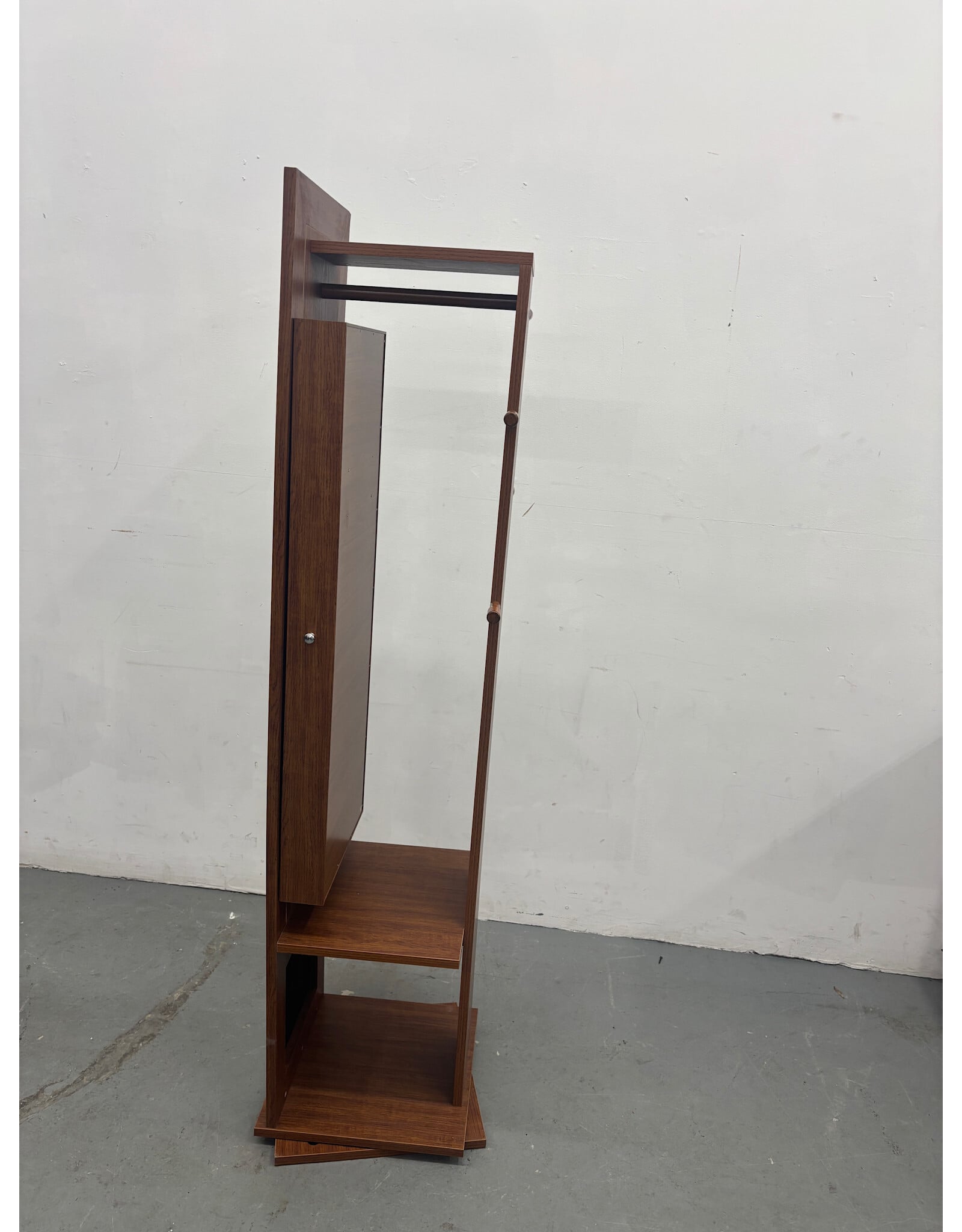 Rotating Vanity/Jewelry Storage w Mirror