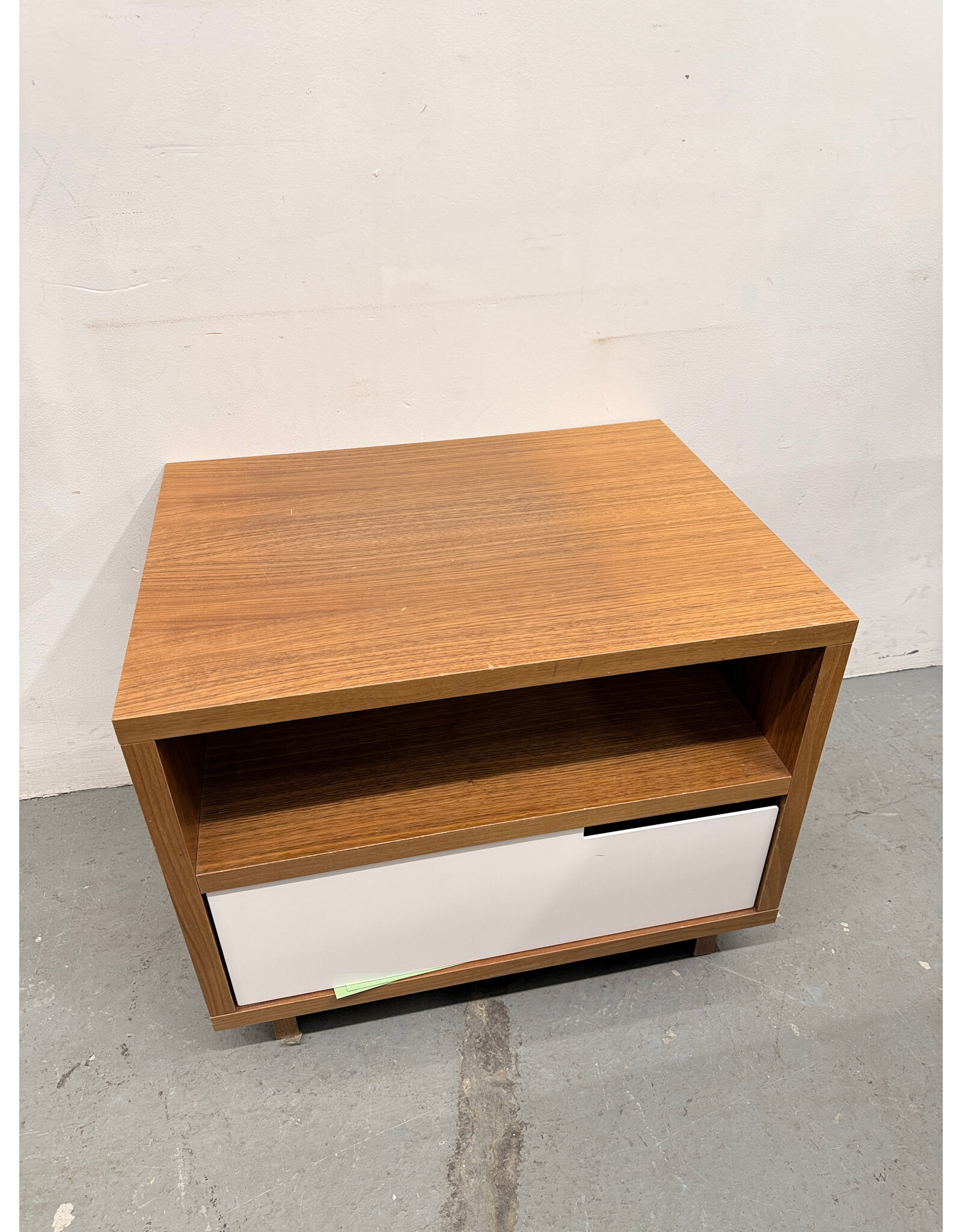 Flynn Square End Table in Walnut Finish