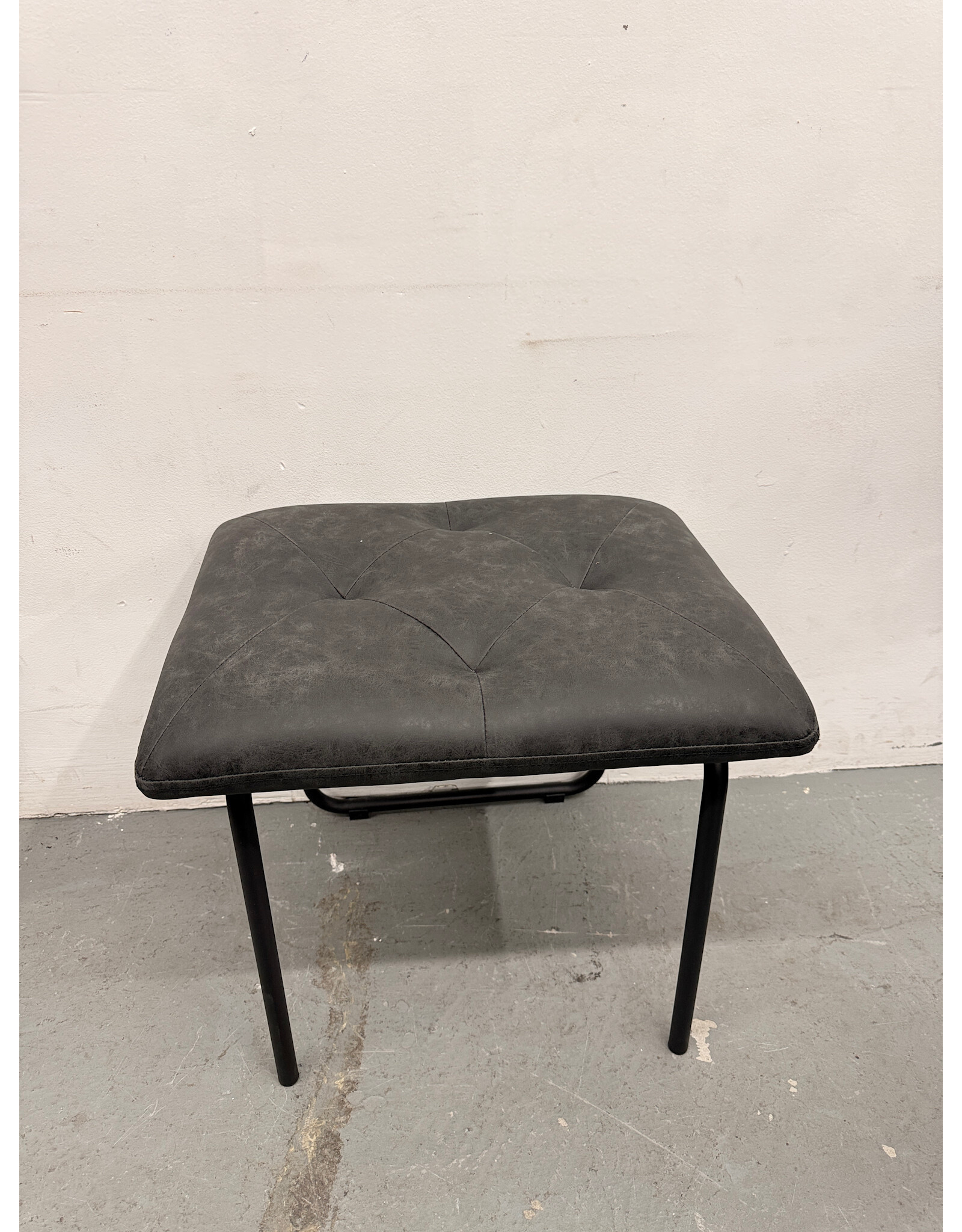Tufted Black Faux Leather Bench