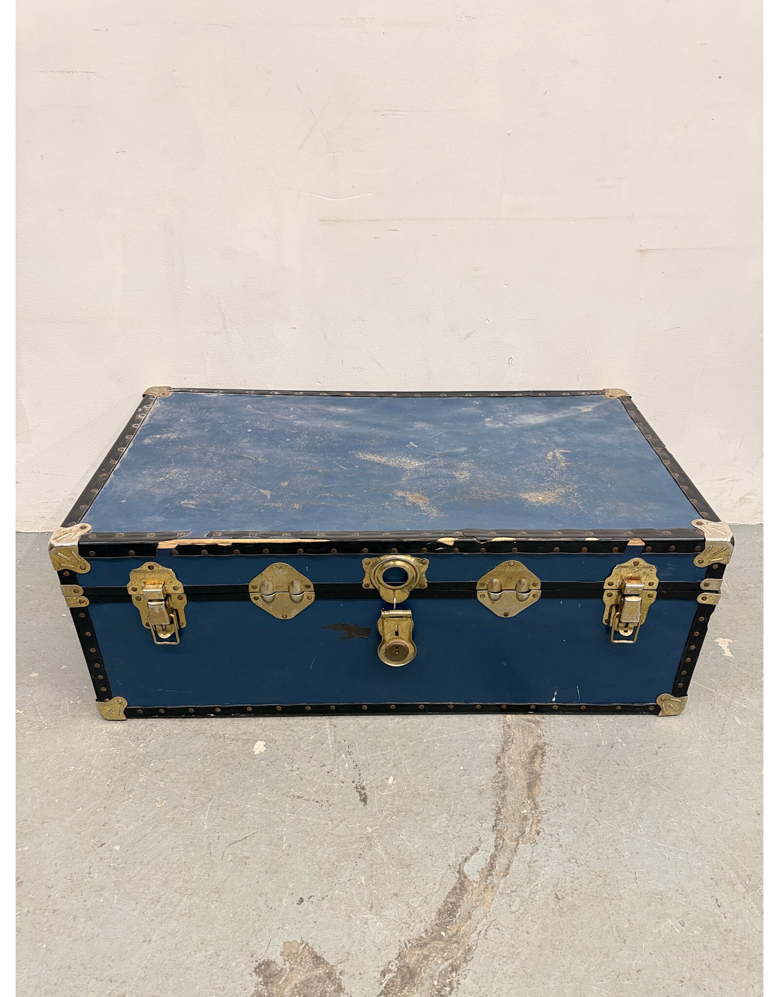 Vintage Style Blue Trunk