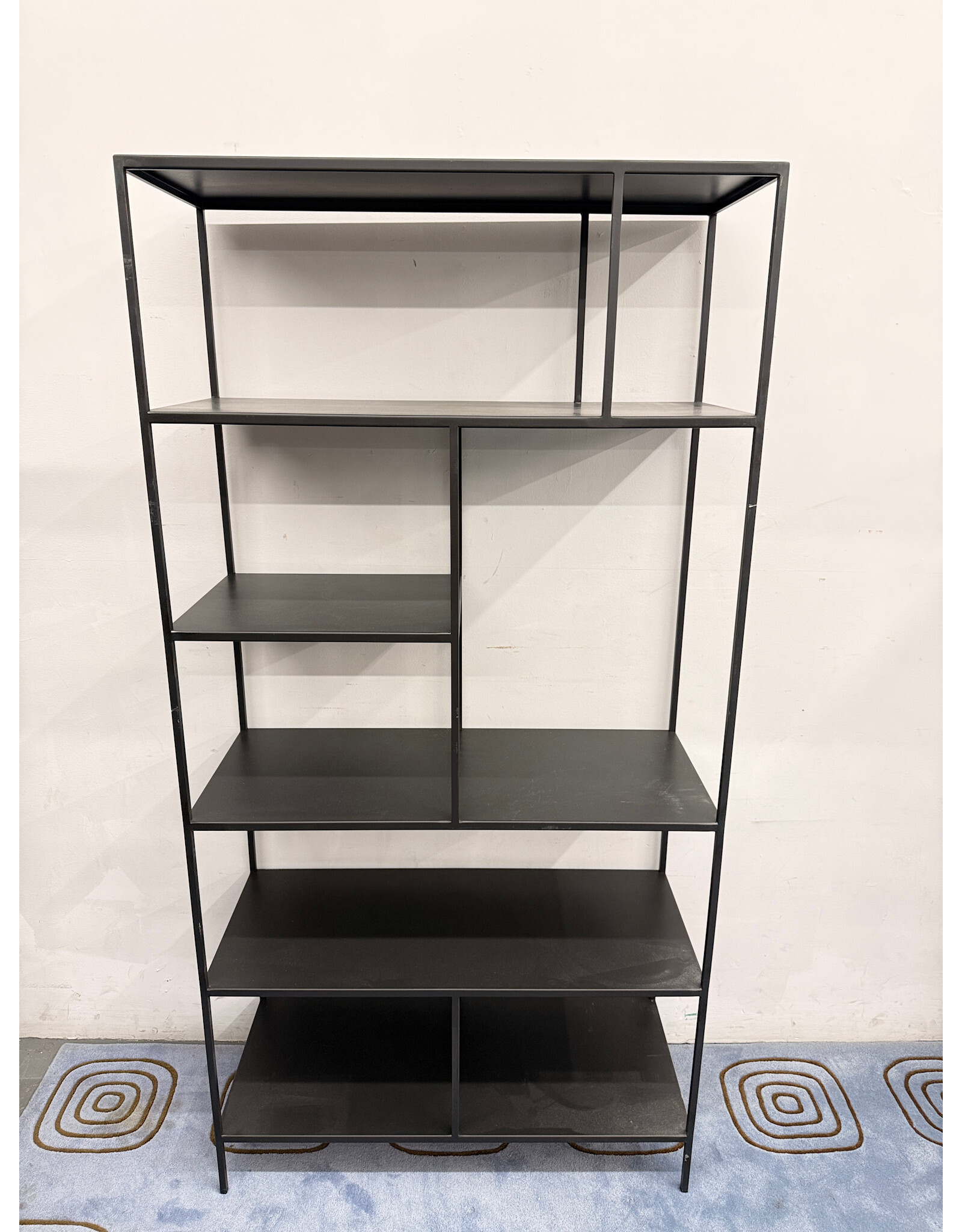 Foshay Blackened Bronze Finish Etager
