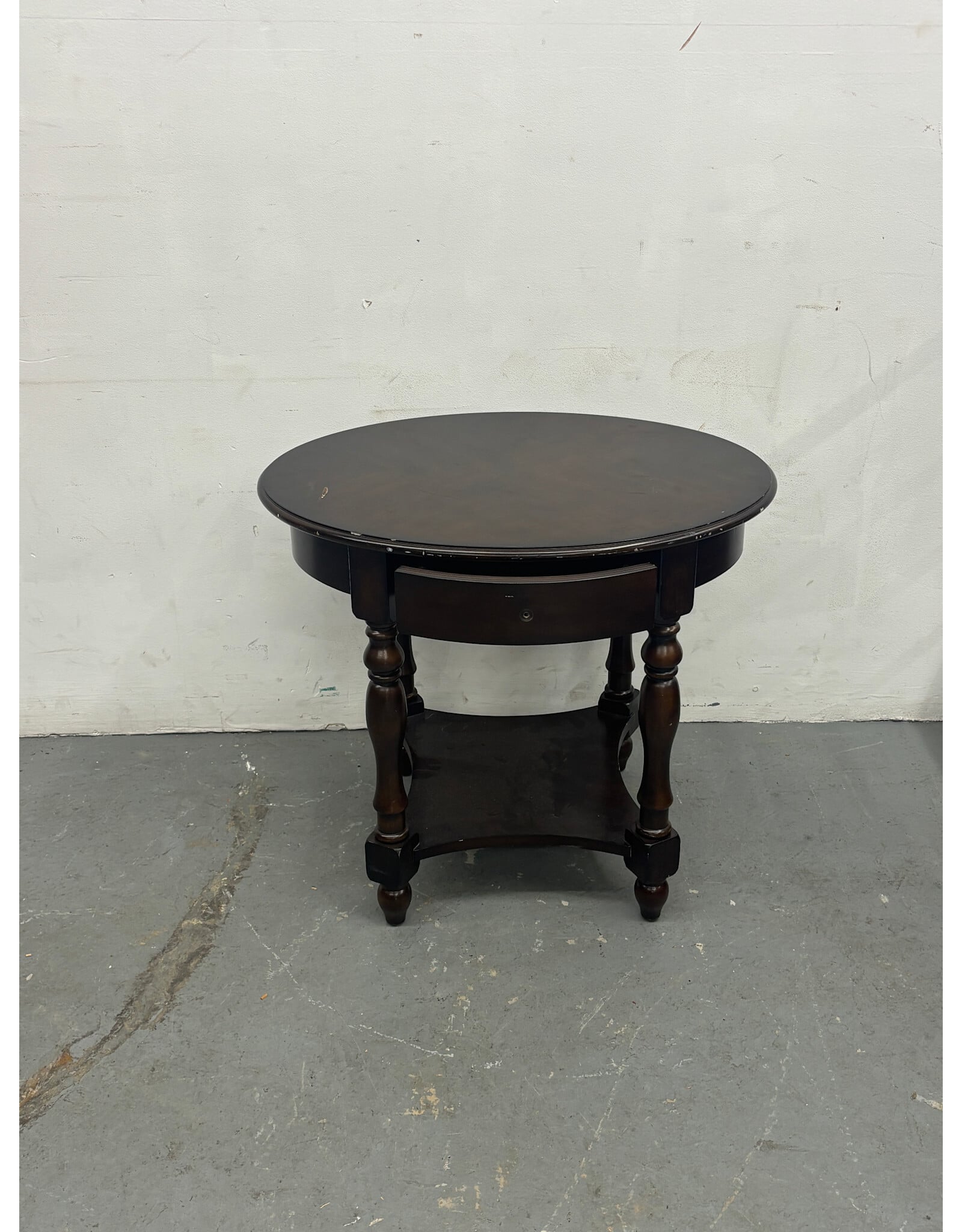 Missing a Knob but still beautiful end table