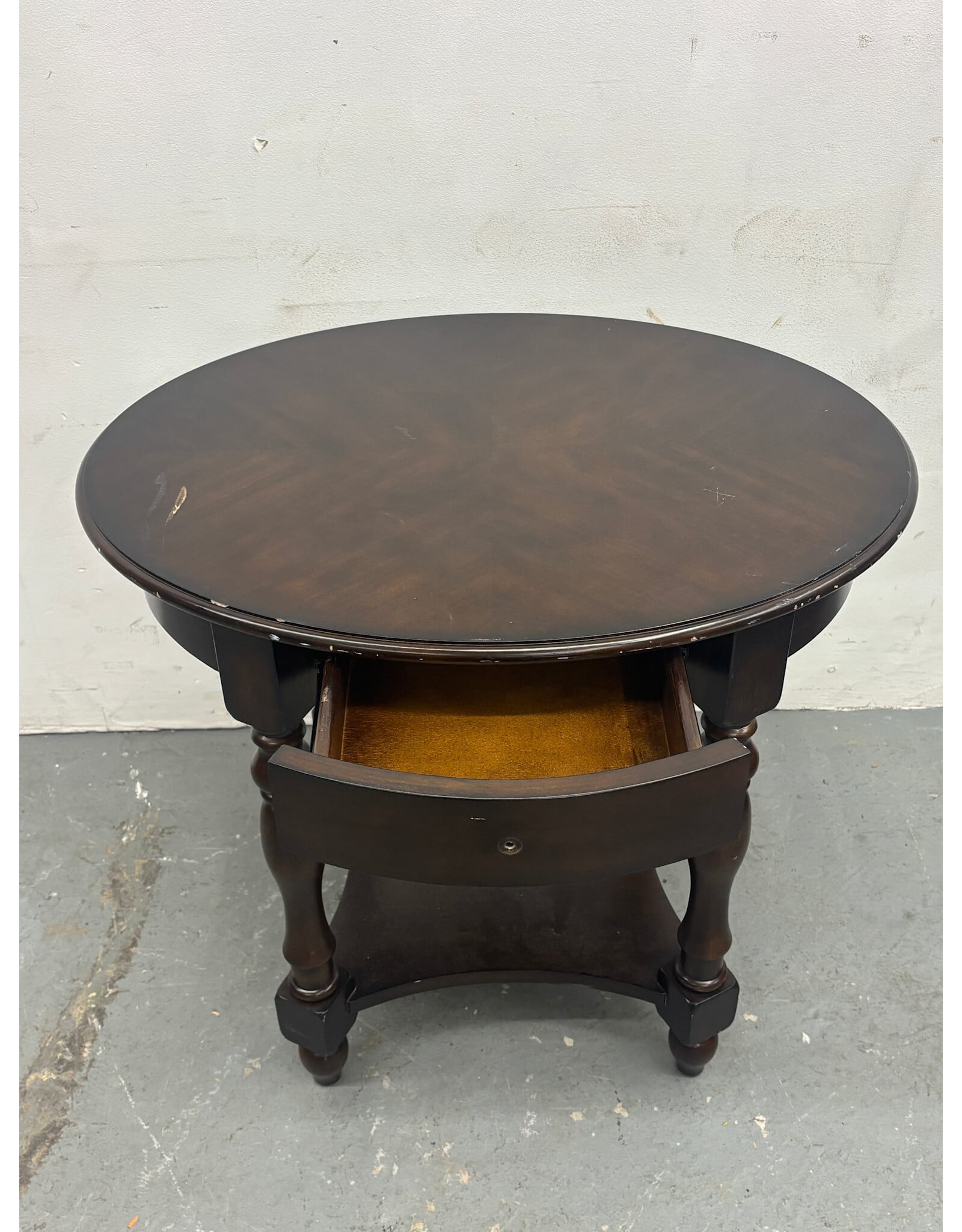 Missing a Knob but still beautiful end table