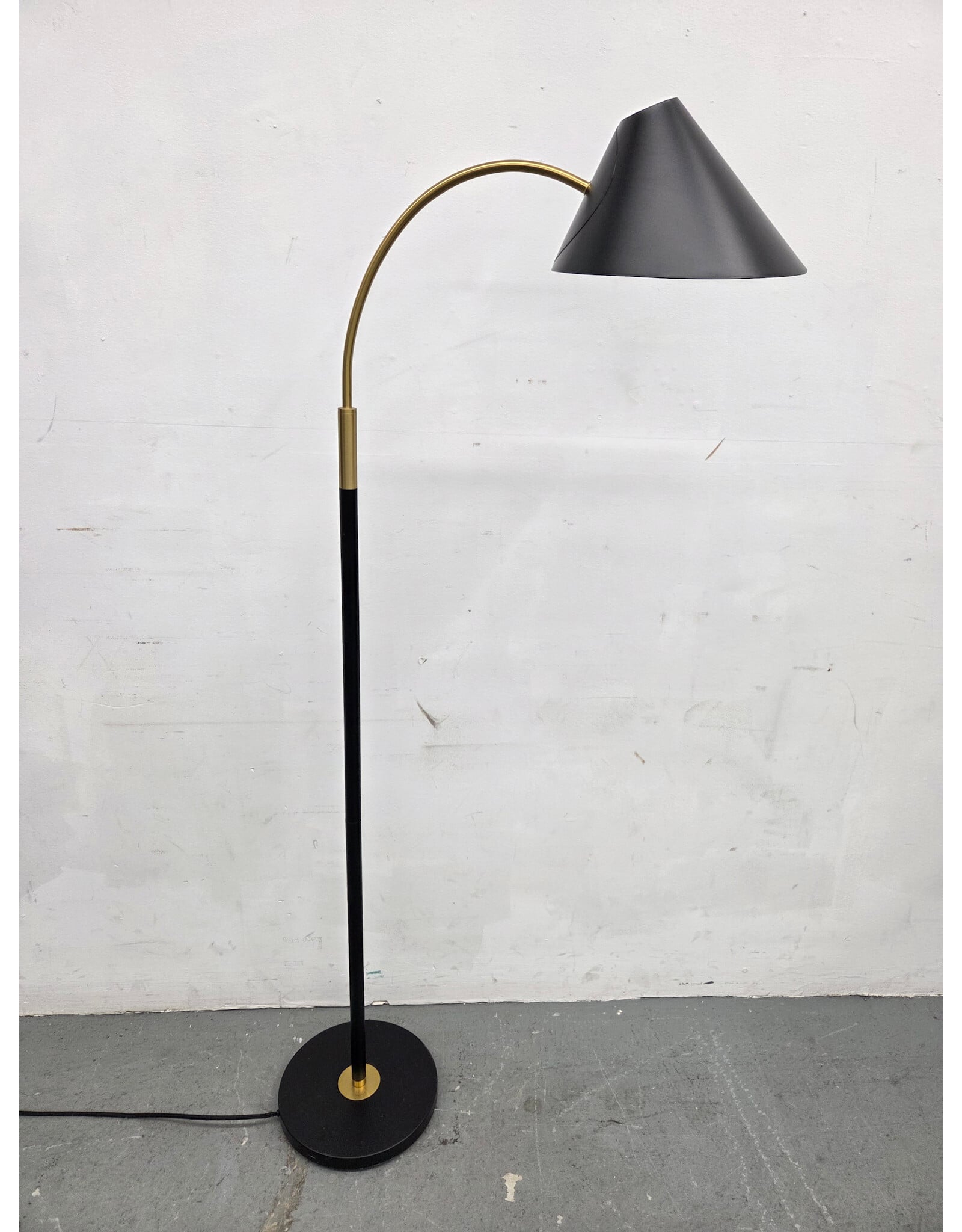 Black and Gold Arching Floor Lamp