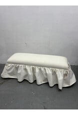Upskirt bench