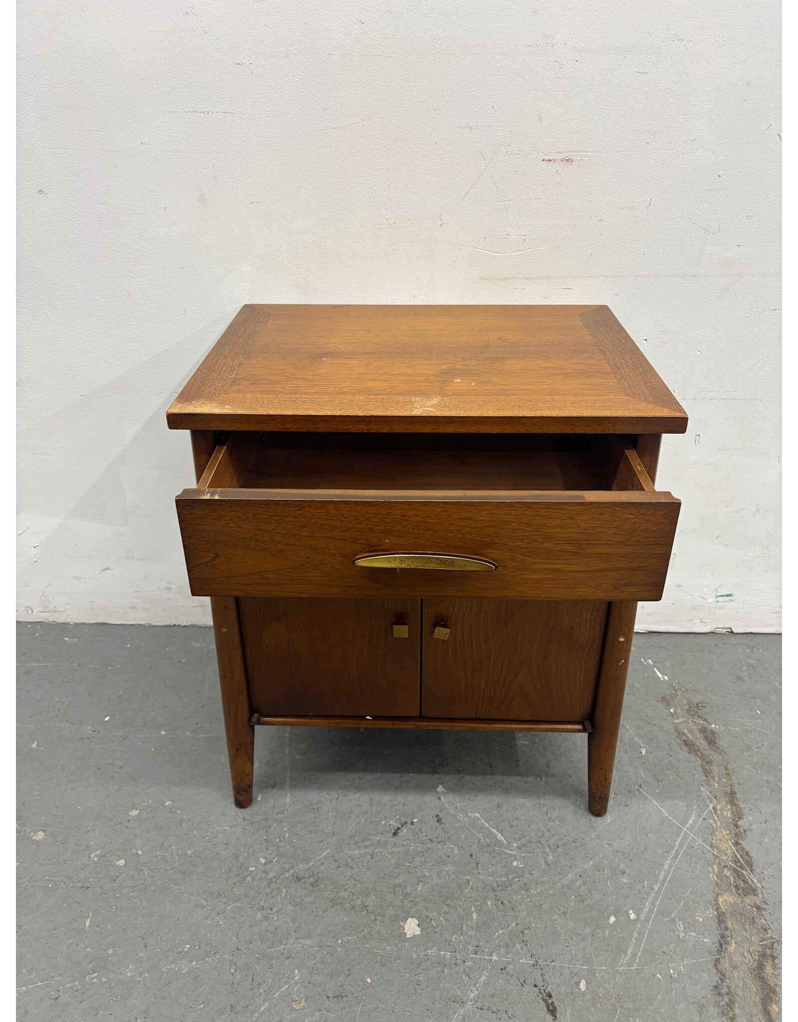 MCM Nightstand w Brass Handles