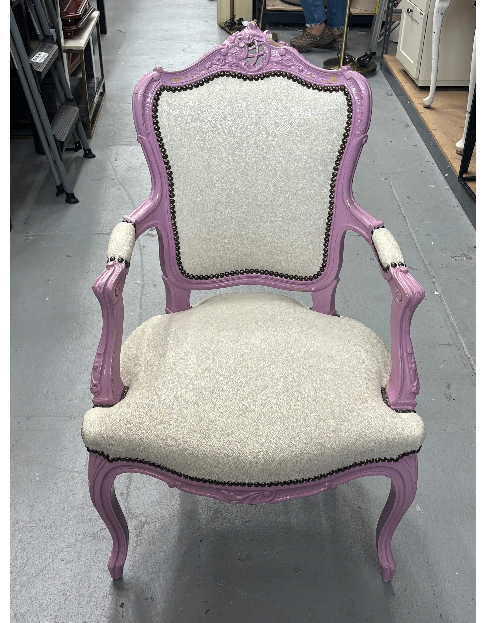Royal Princess Pink Studded Chair