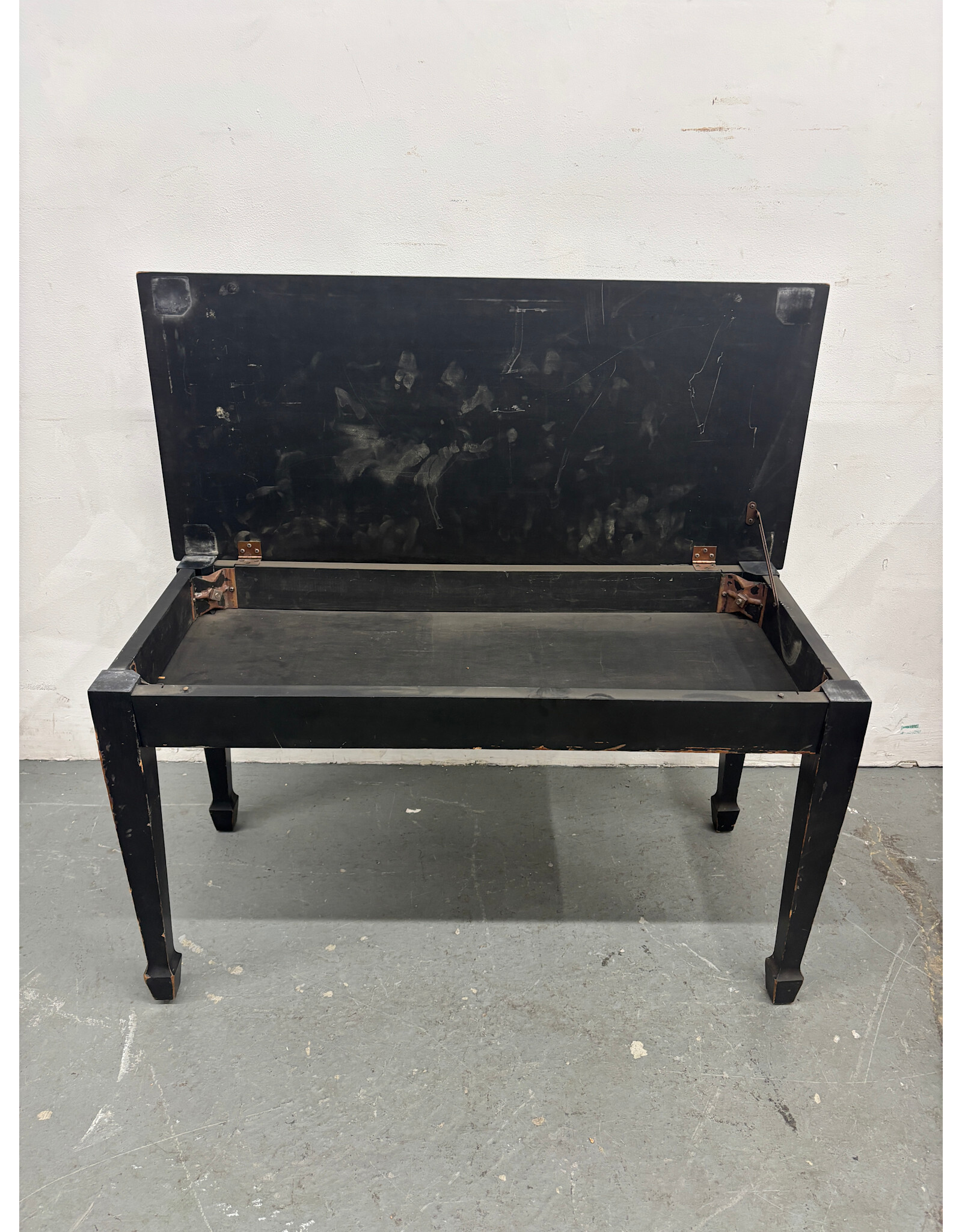 Black Wooden Piano Bench