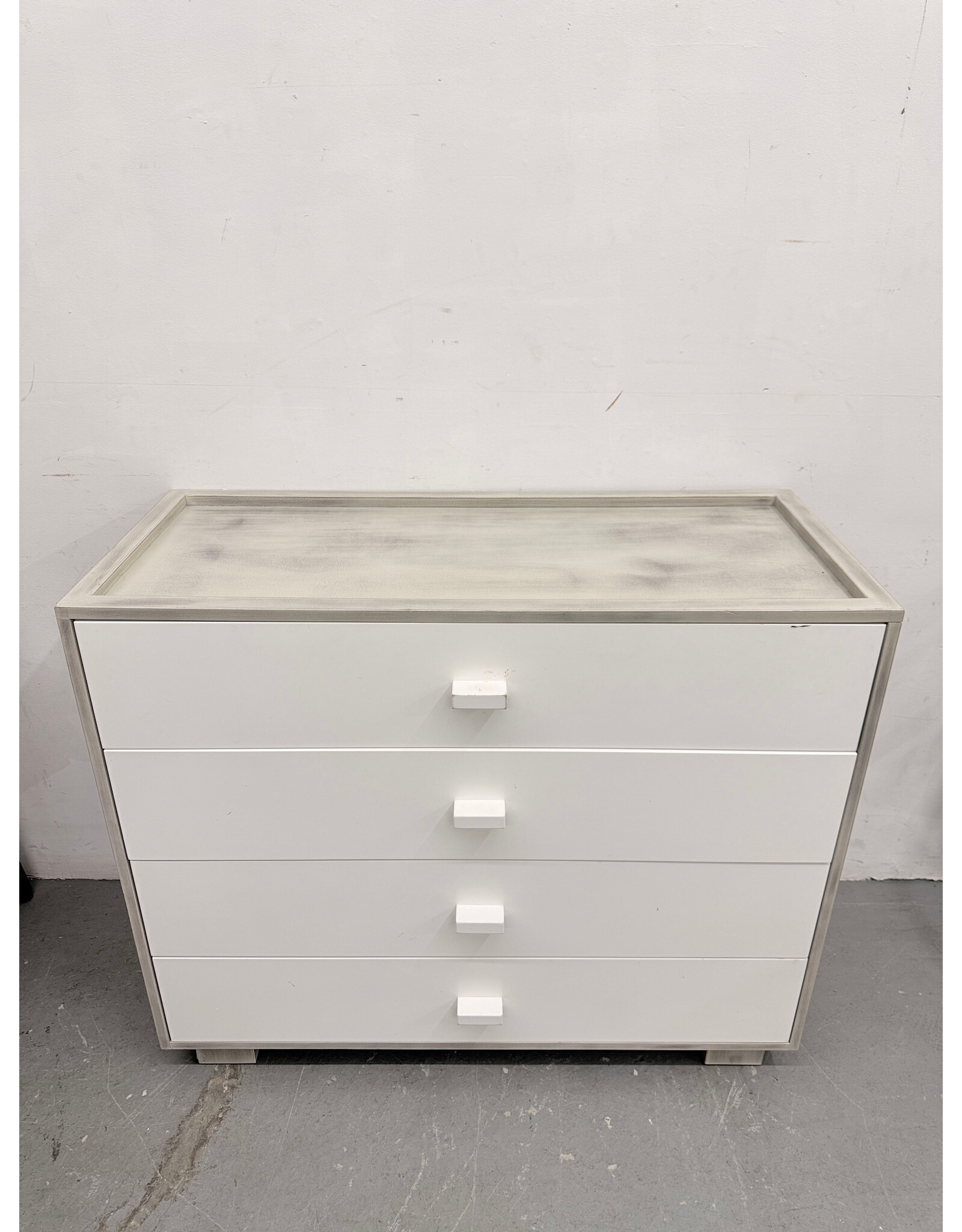 Modern Austin 4-Drawer Dresser