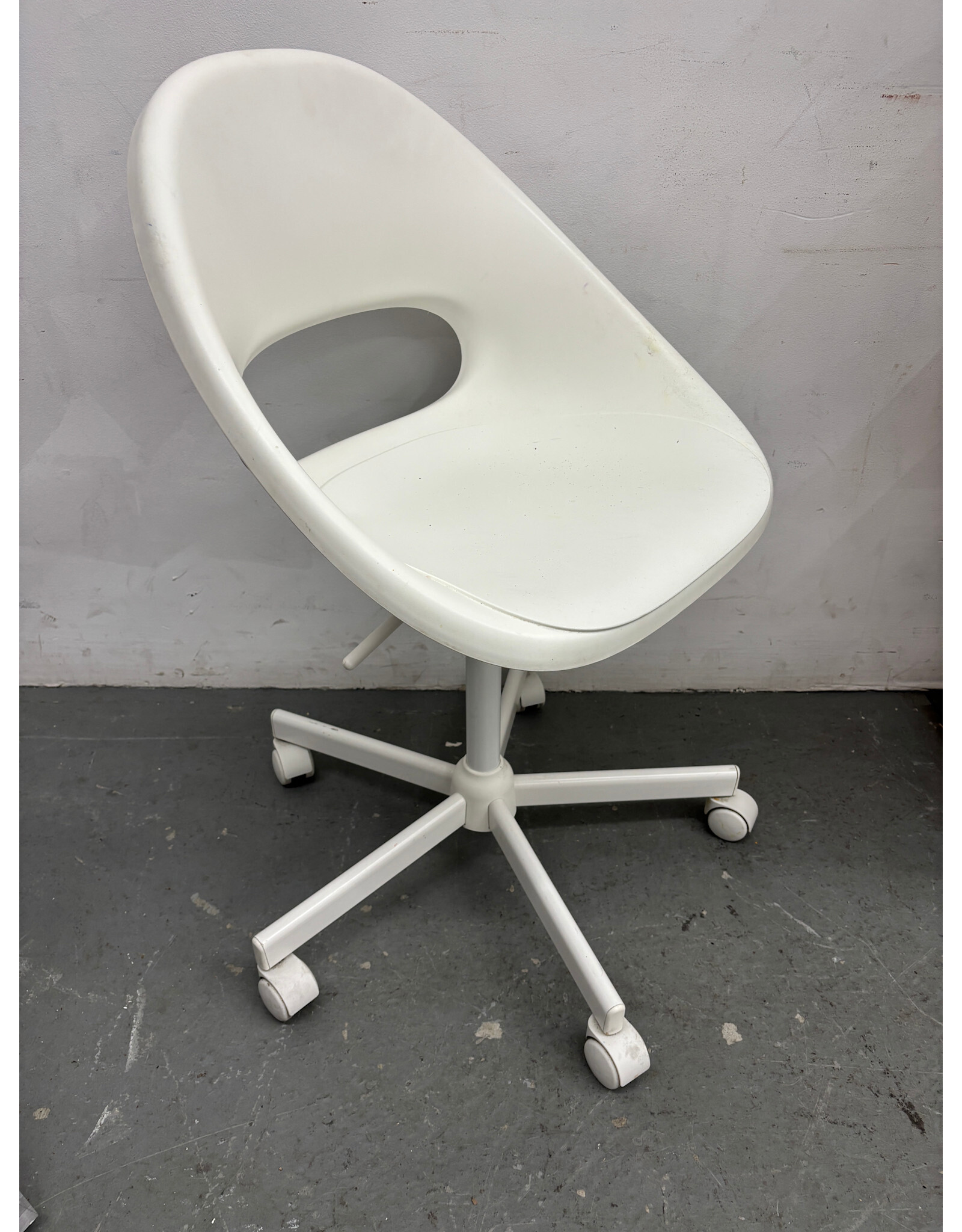 Ikea White Swooped Office Chair