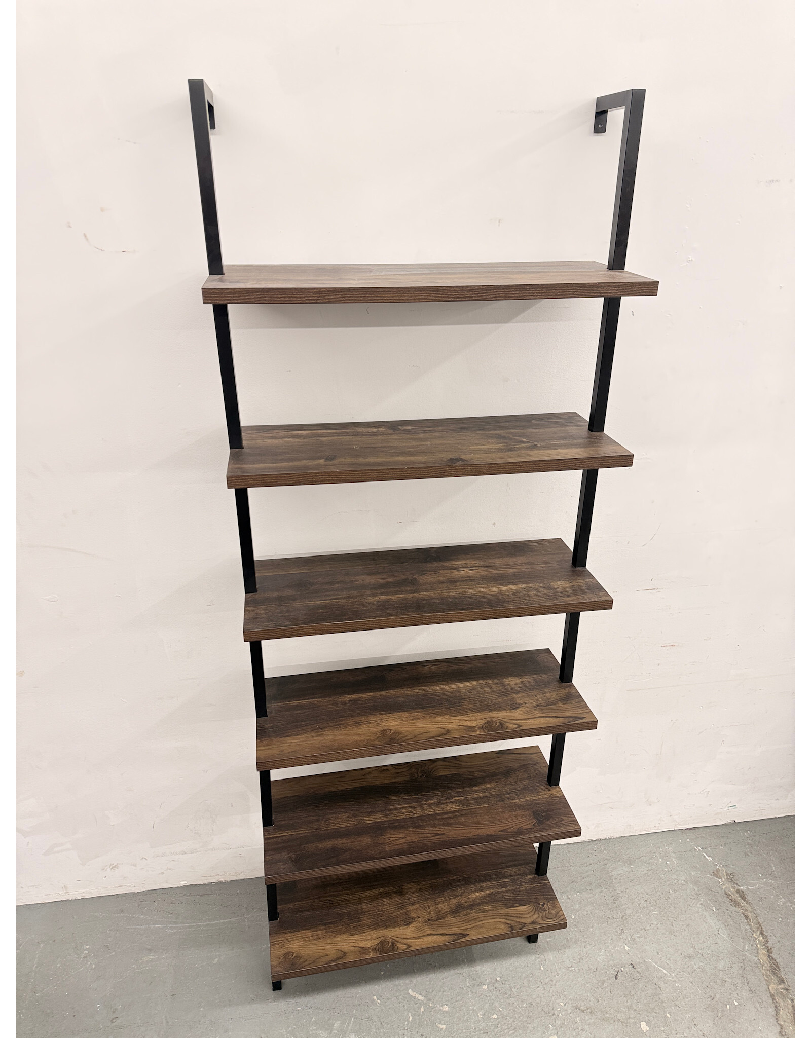 Industrial 6-Tier Ladder Bookshelf