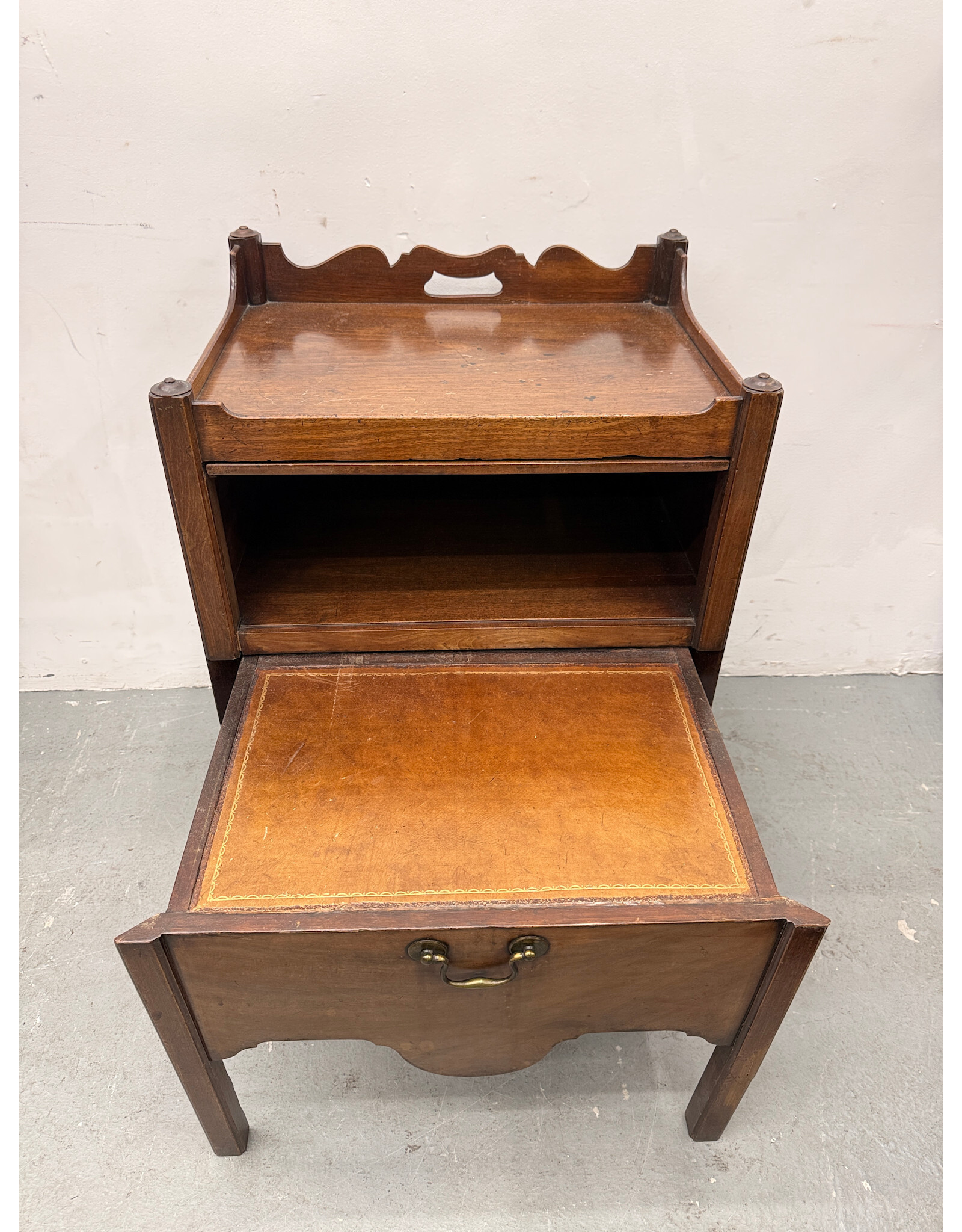 Georgian Mahogany Bedside Cupboard for Late Night Snacks