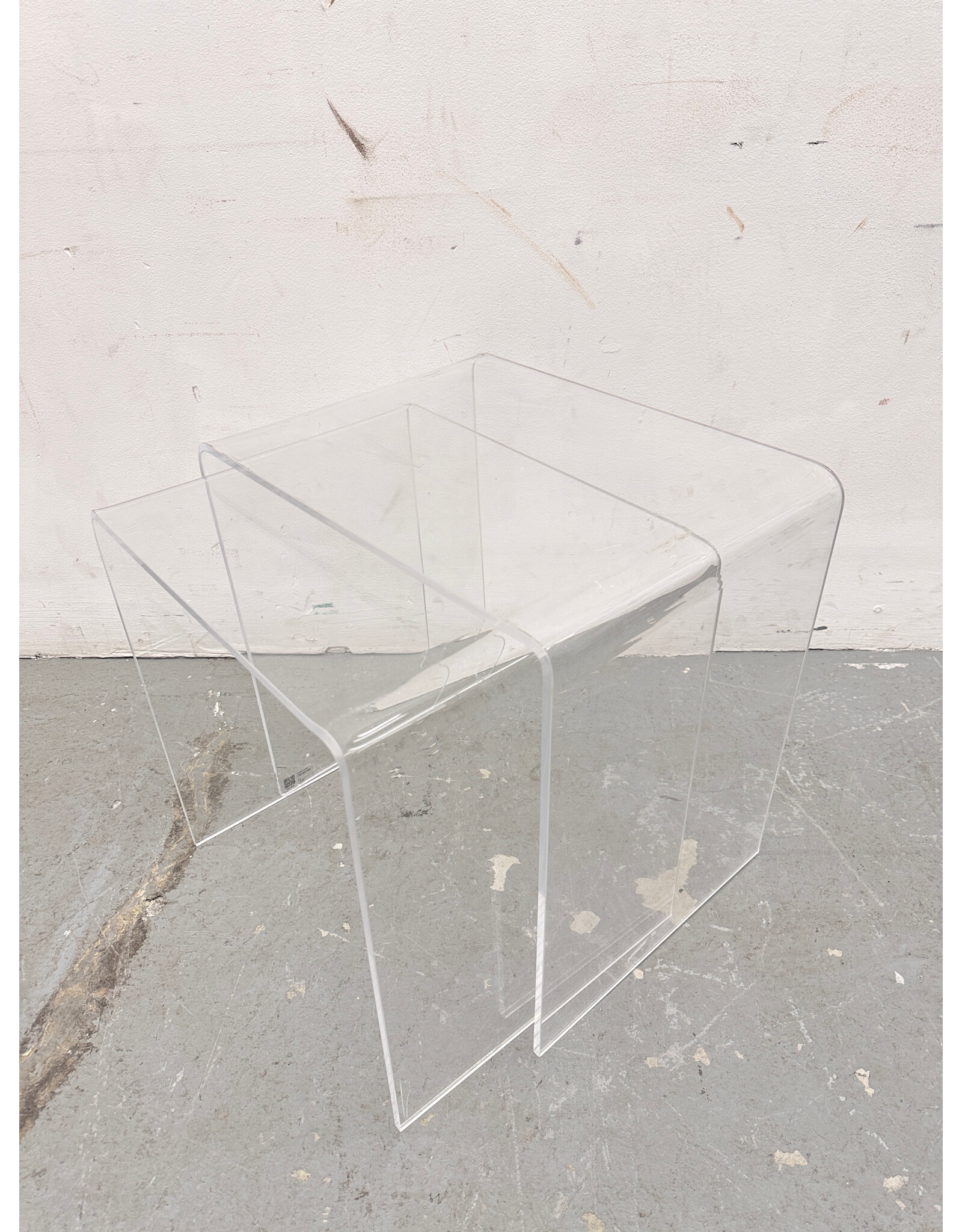Acrylic Nesting Table