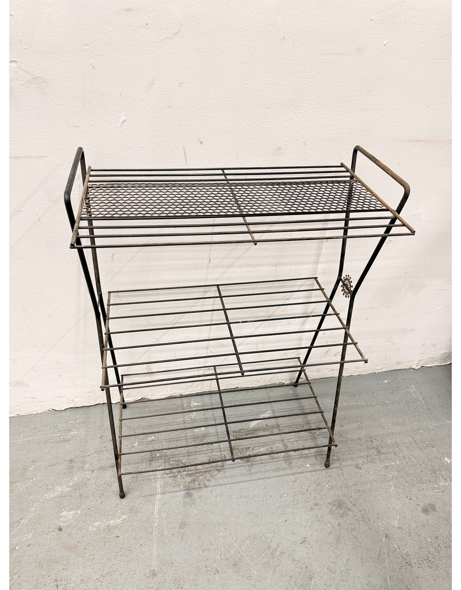 Vintage Style Black Metal Wire Shelf