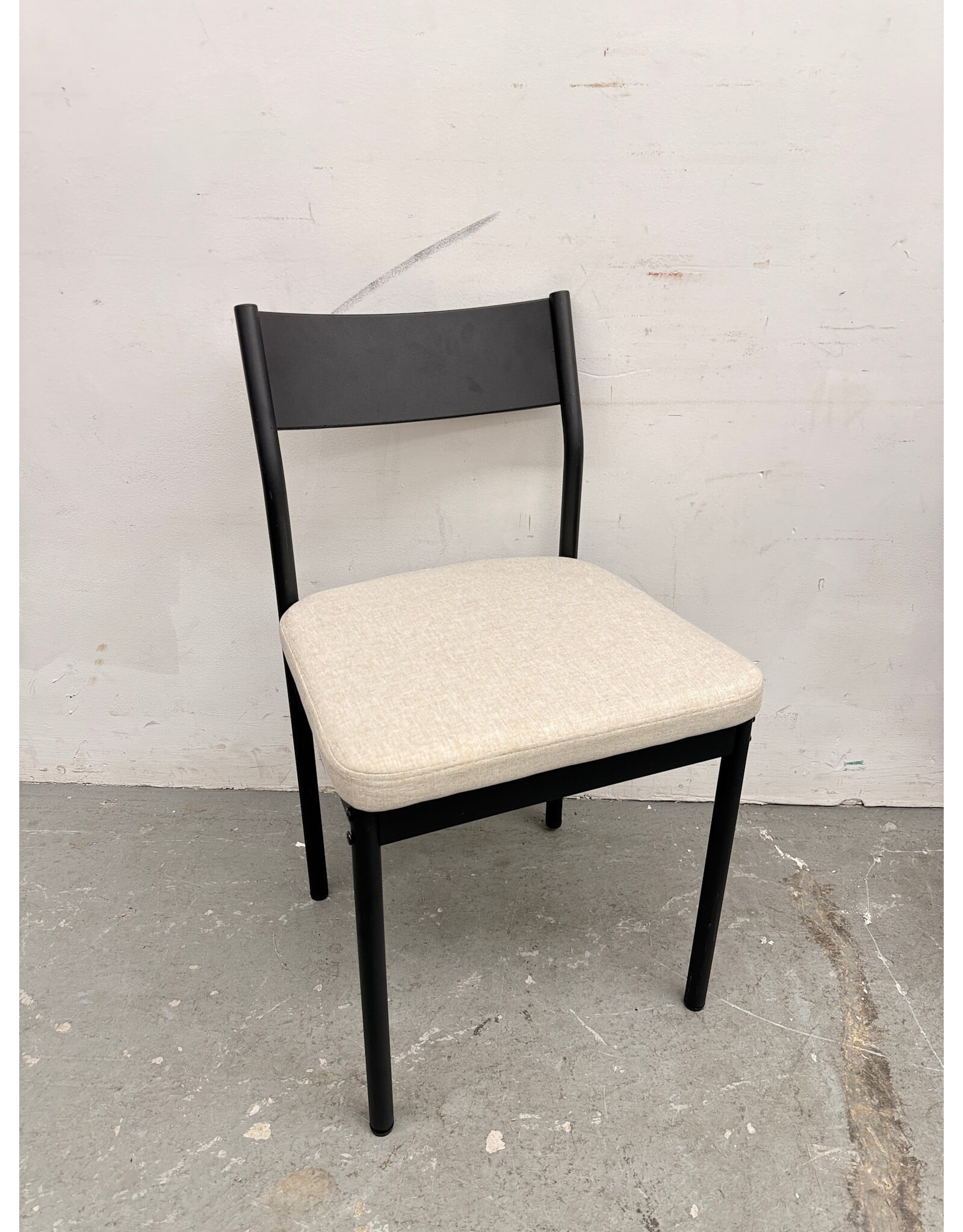 Modern Black Frame Dining Chair