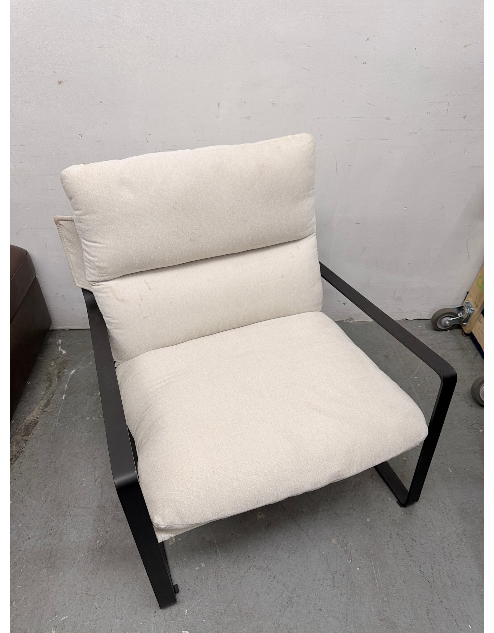 Modern Upholstered Sling Lounge Chair