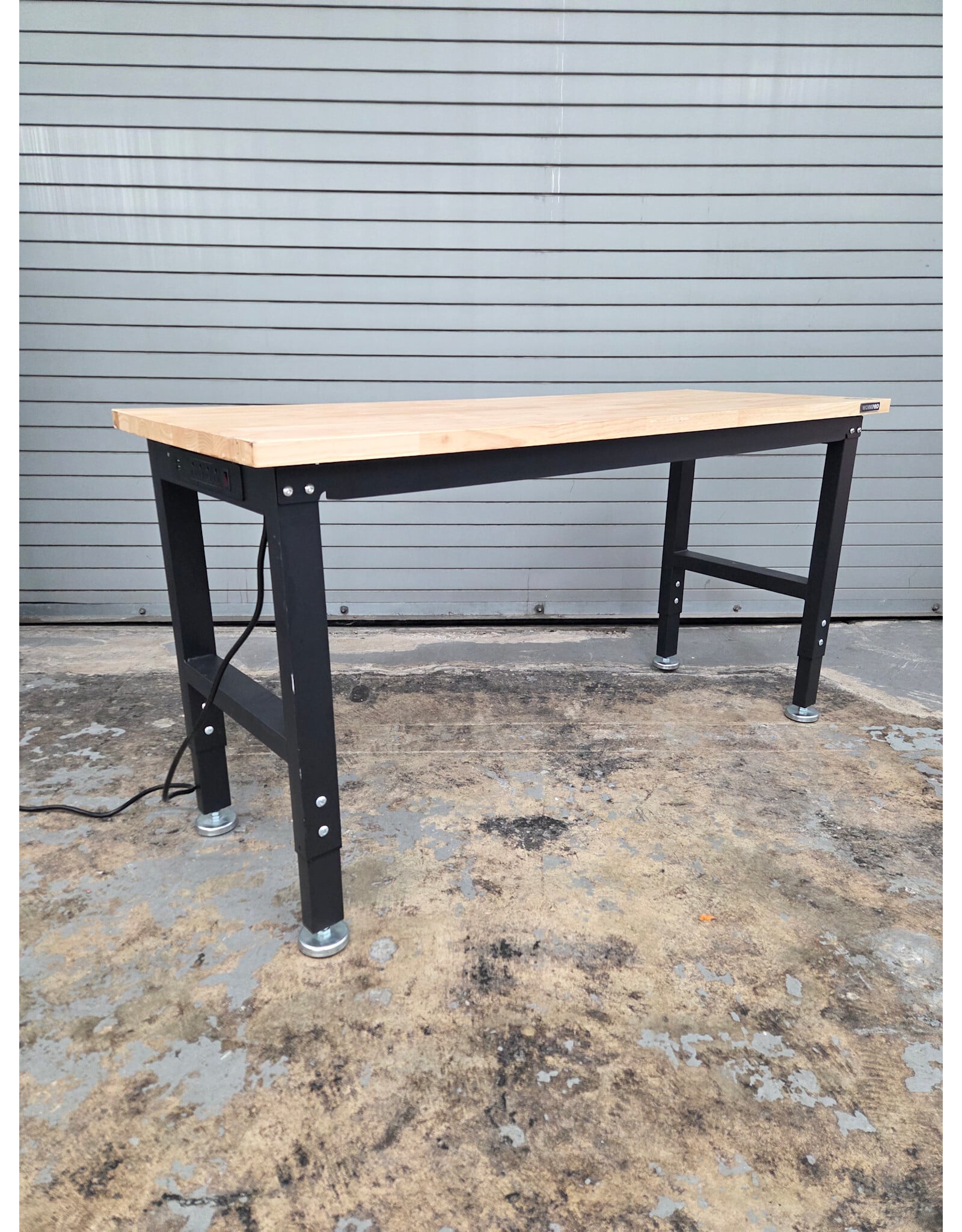 WORKPRO Adjustable Workbench