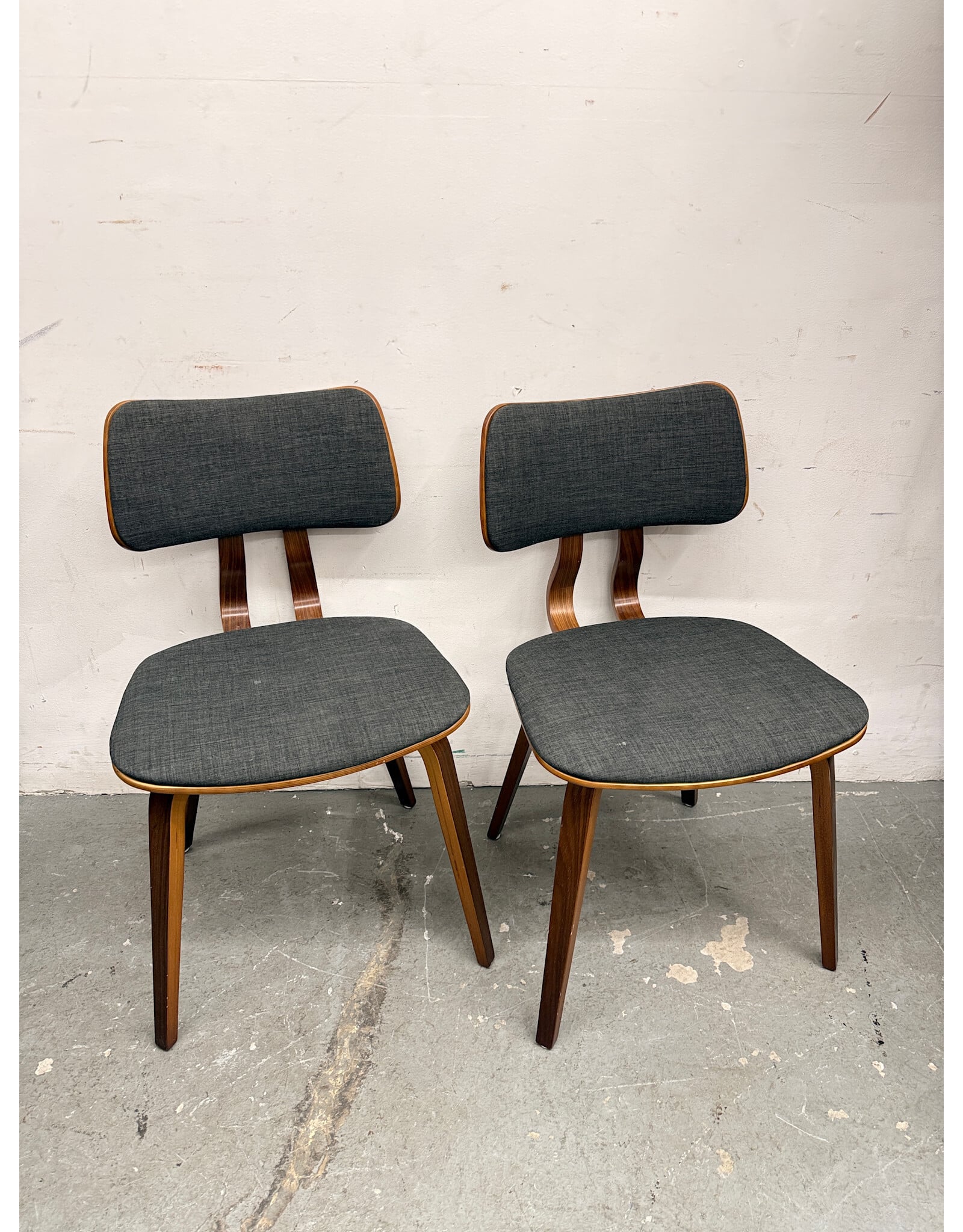 Mid-Century Modern Armen Dining Chair