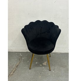 Black Velvet Scallop Accent Chair