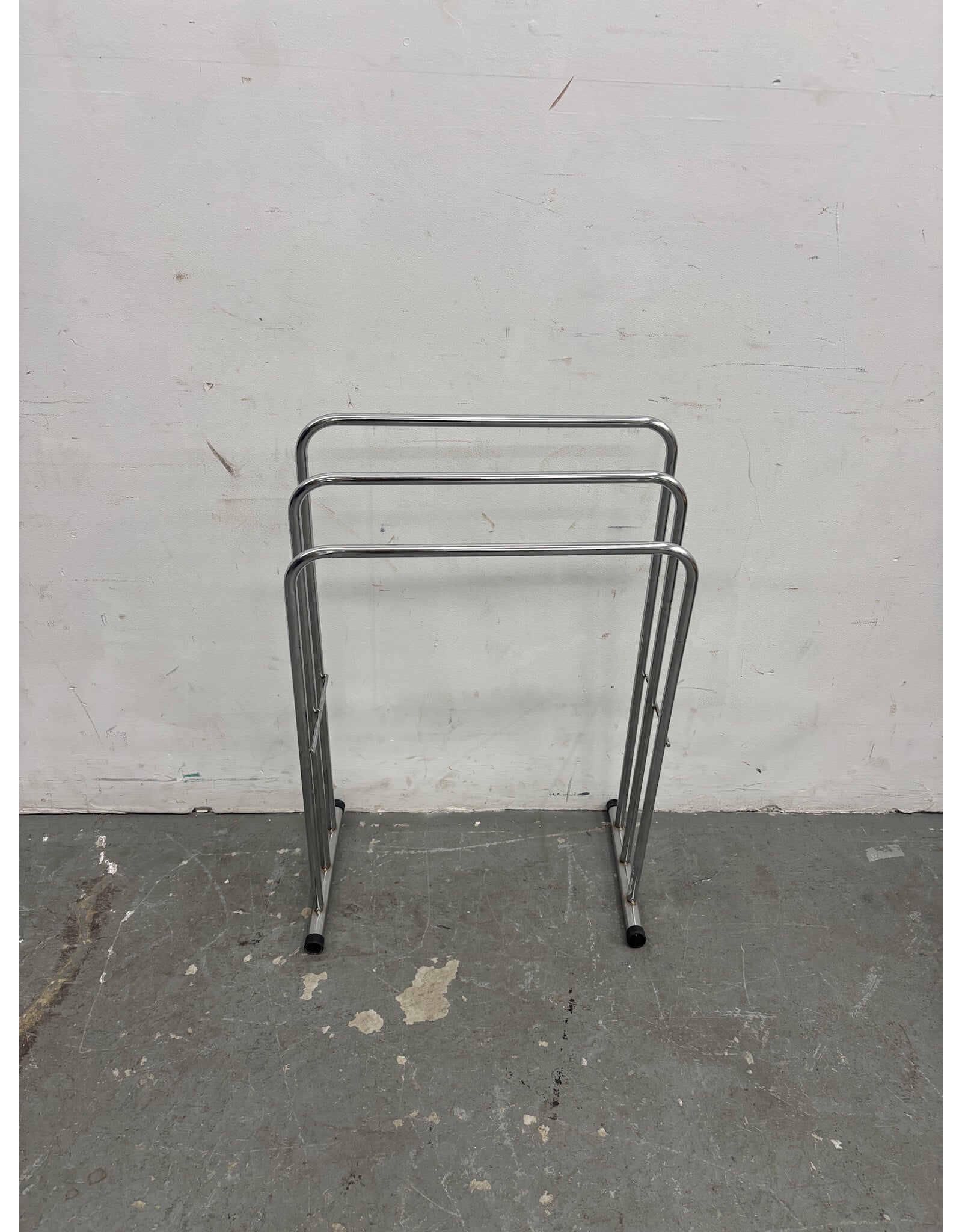 Chrome Three Tier Towel Rack