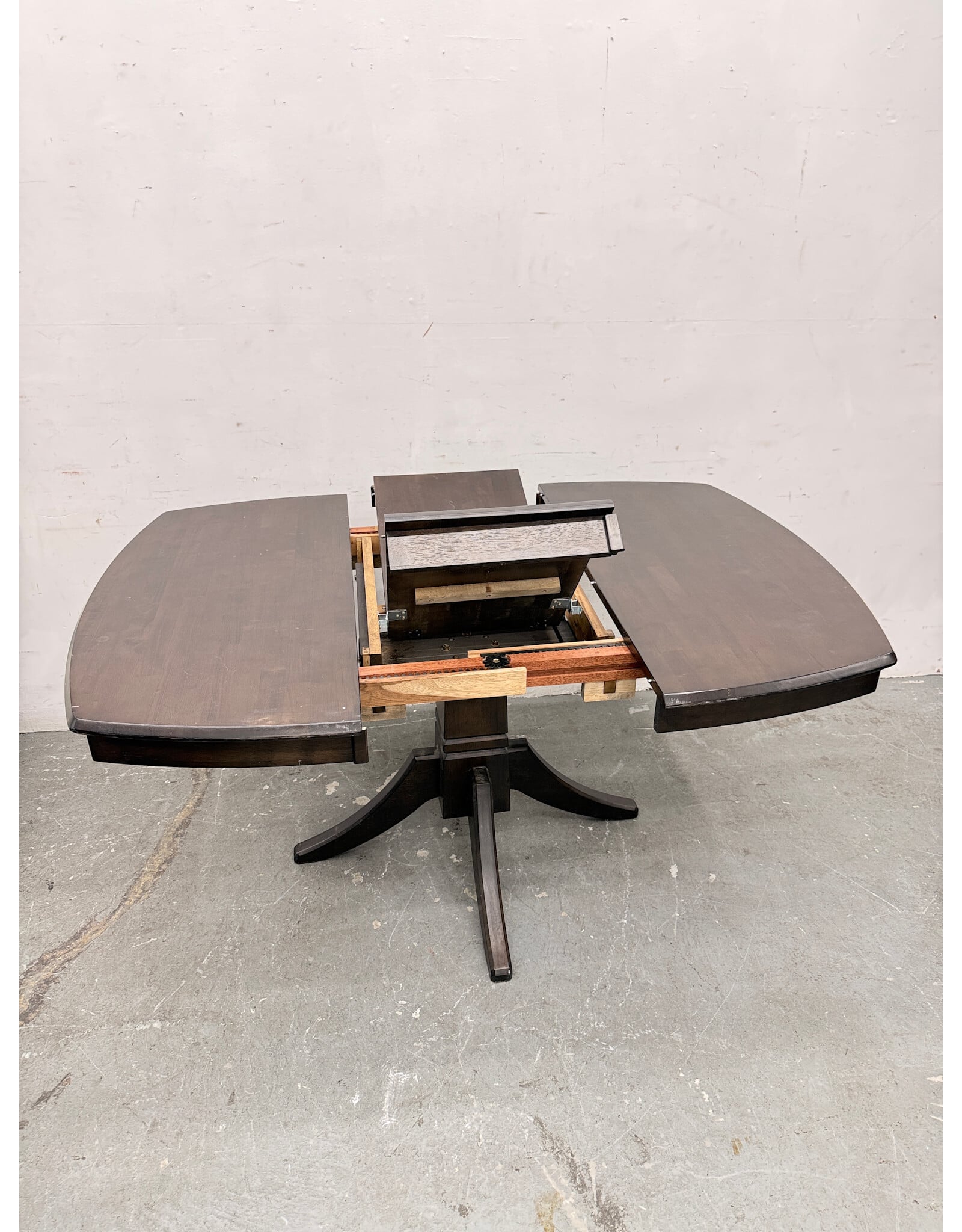 Wood Extendable Dining Table