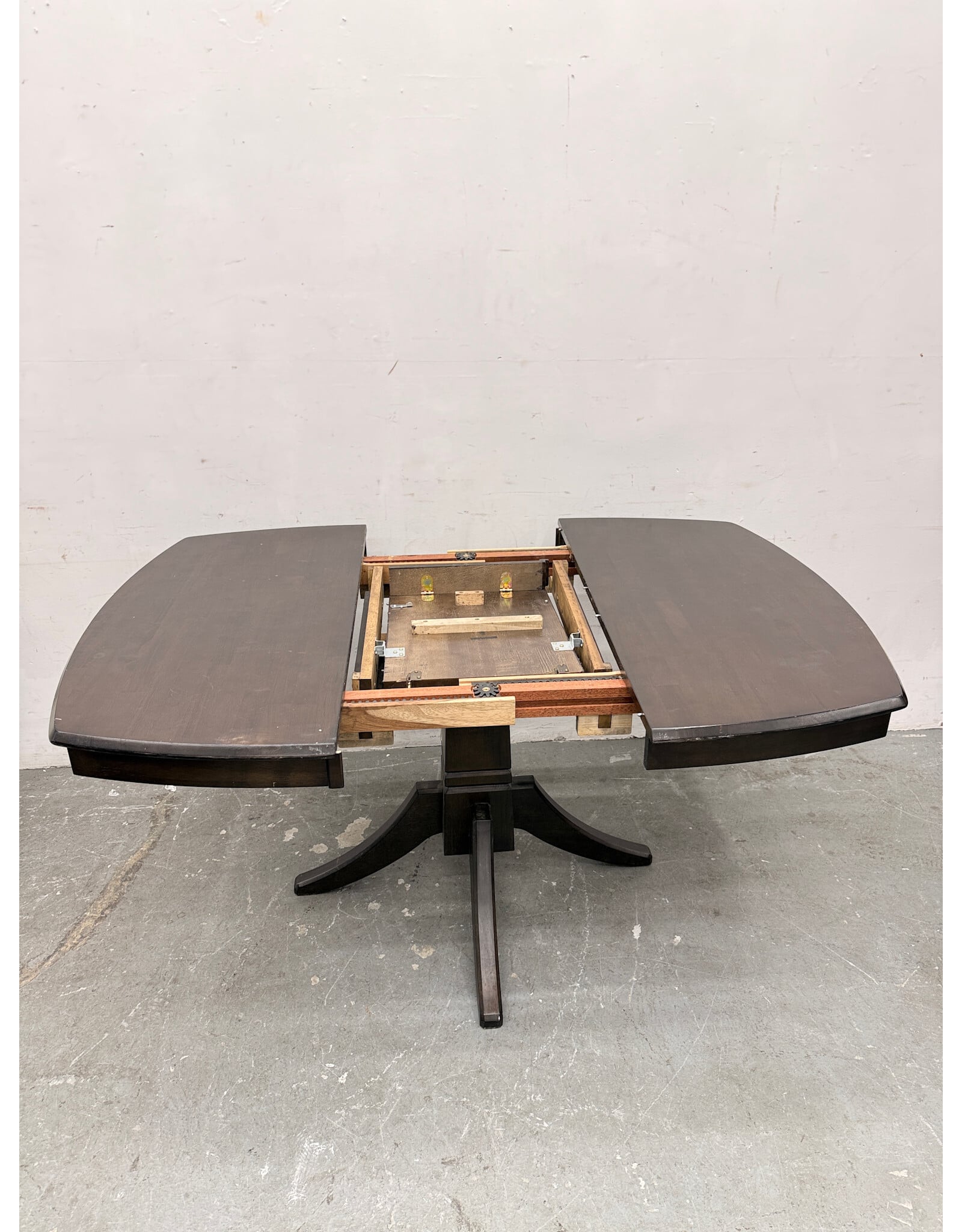 Wood Extendable Dining Table