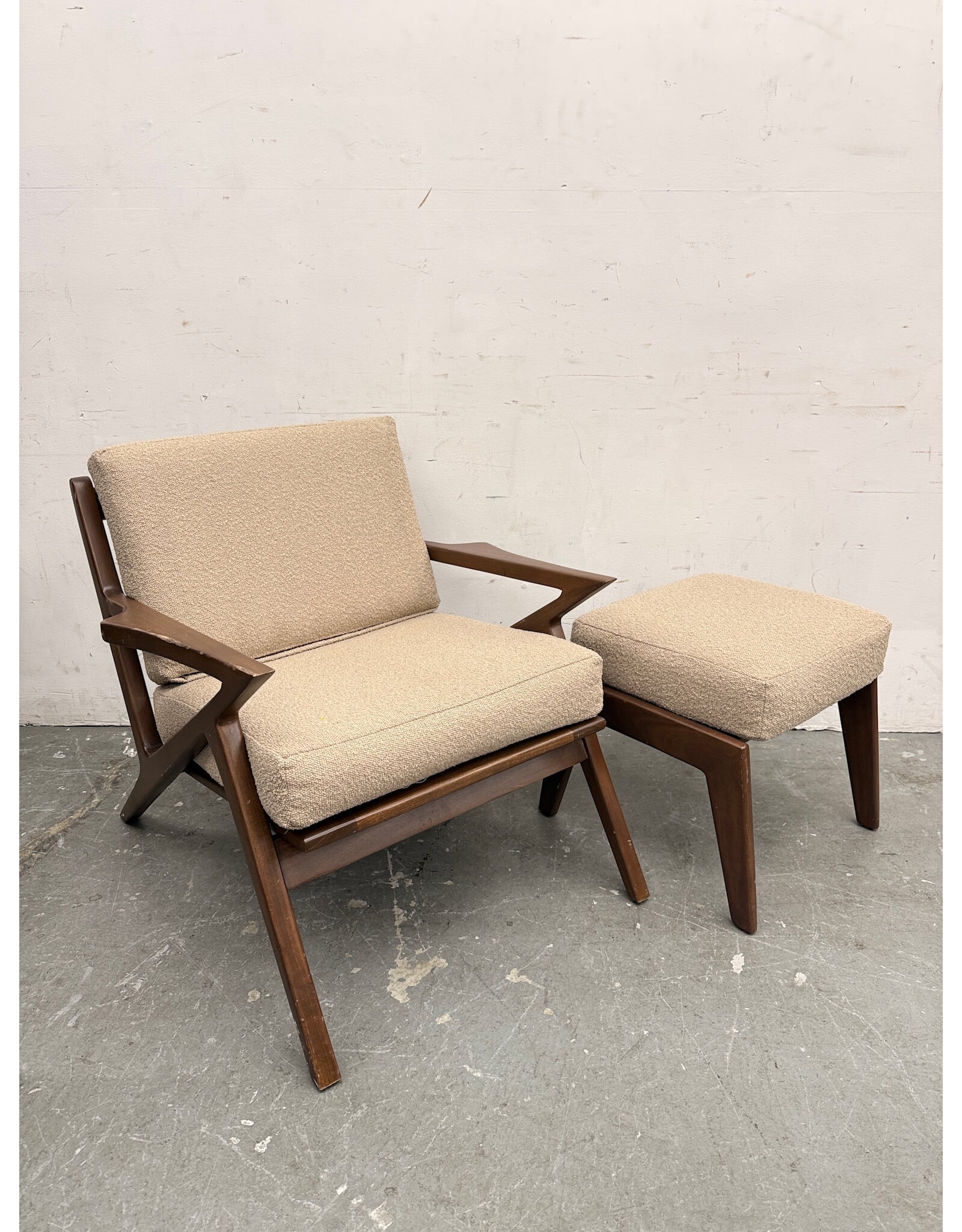 MCM Style Upholstered Lounger with Ottoman
