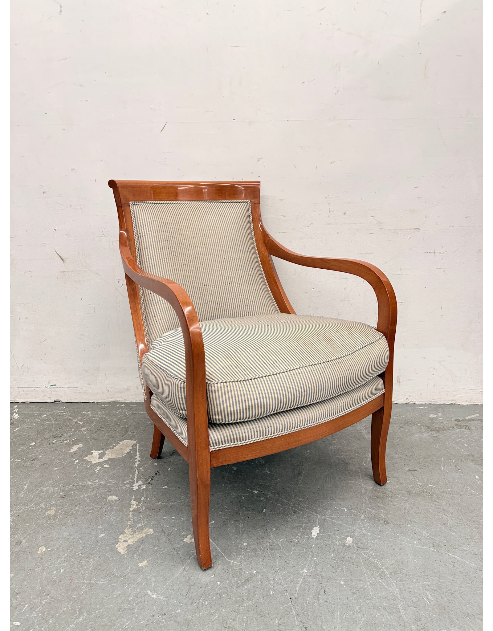 Neoclassical Style Accent Chair