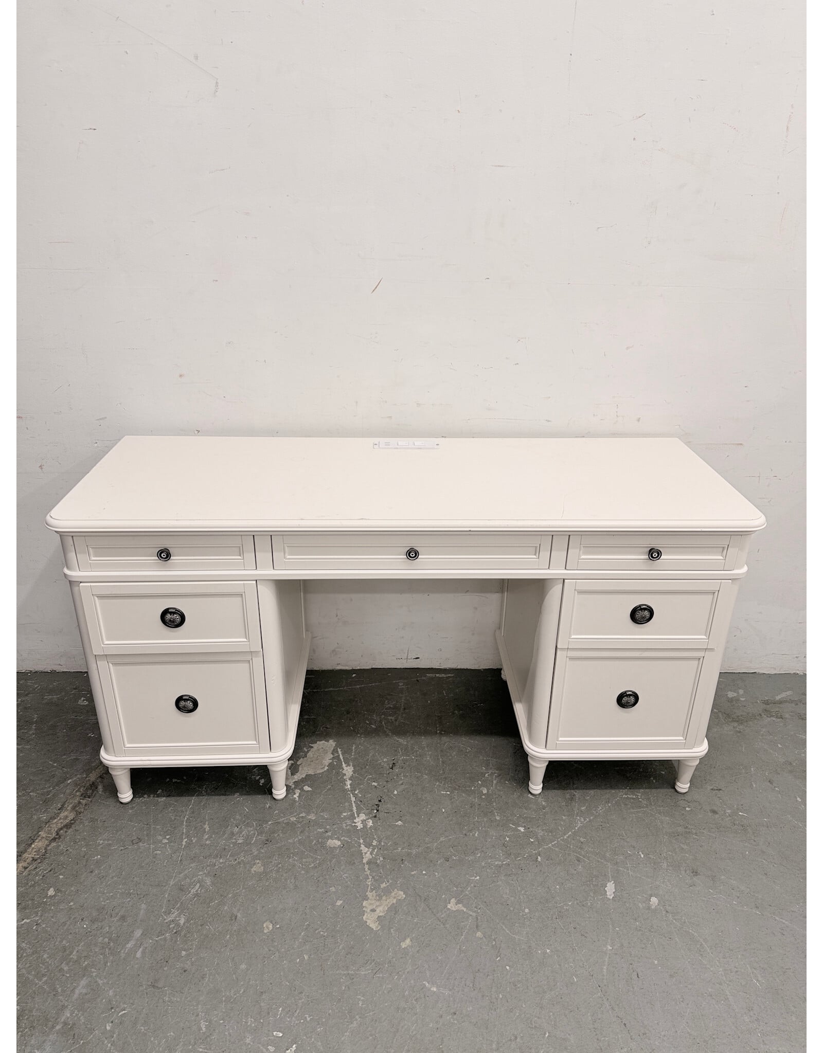 7 Drawer Vanity Desk