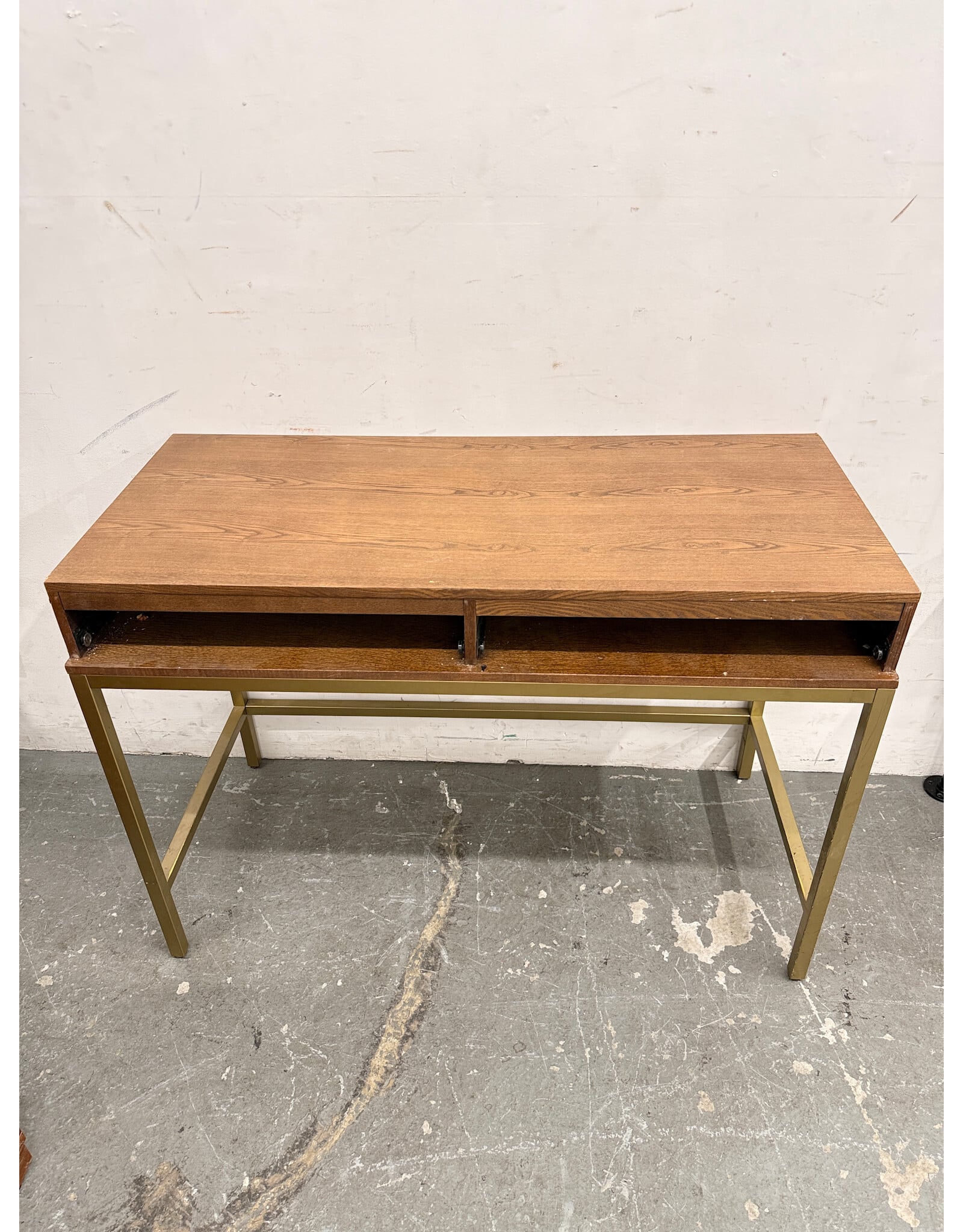 Modern Desk