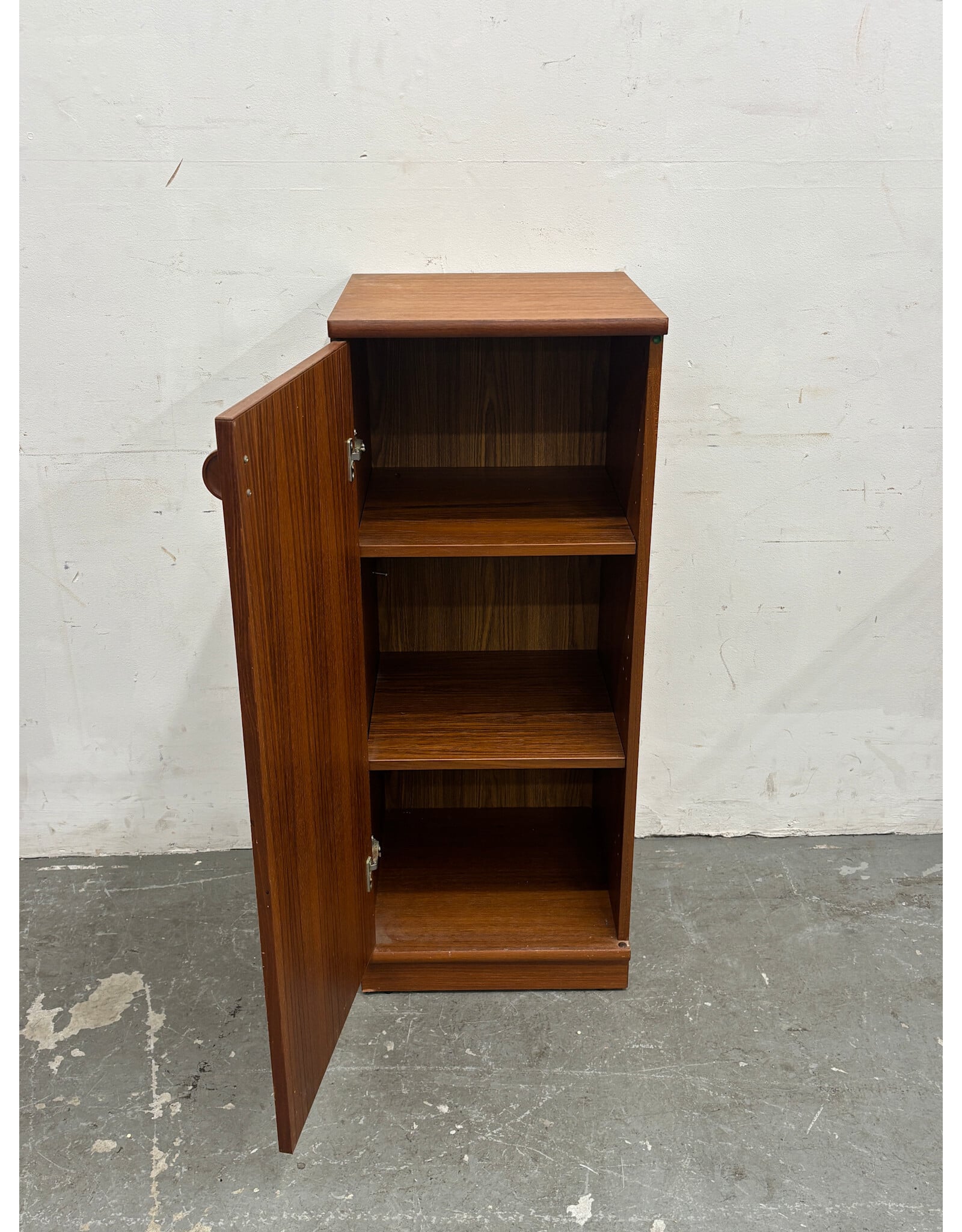 Modern Mini Bookcase